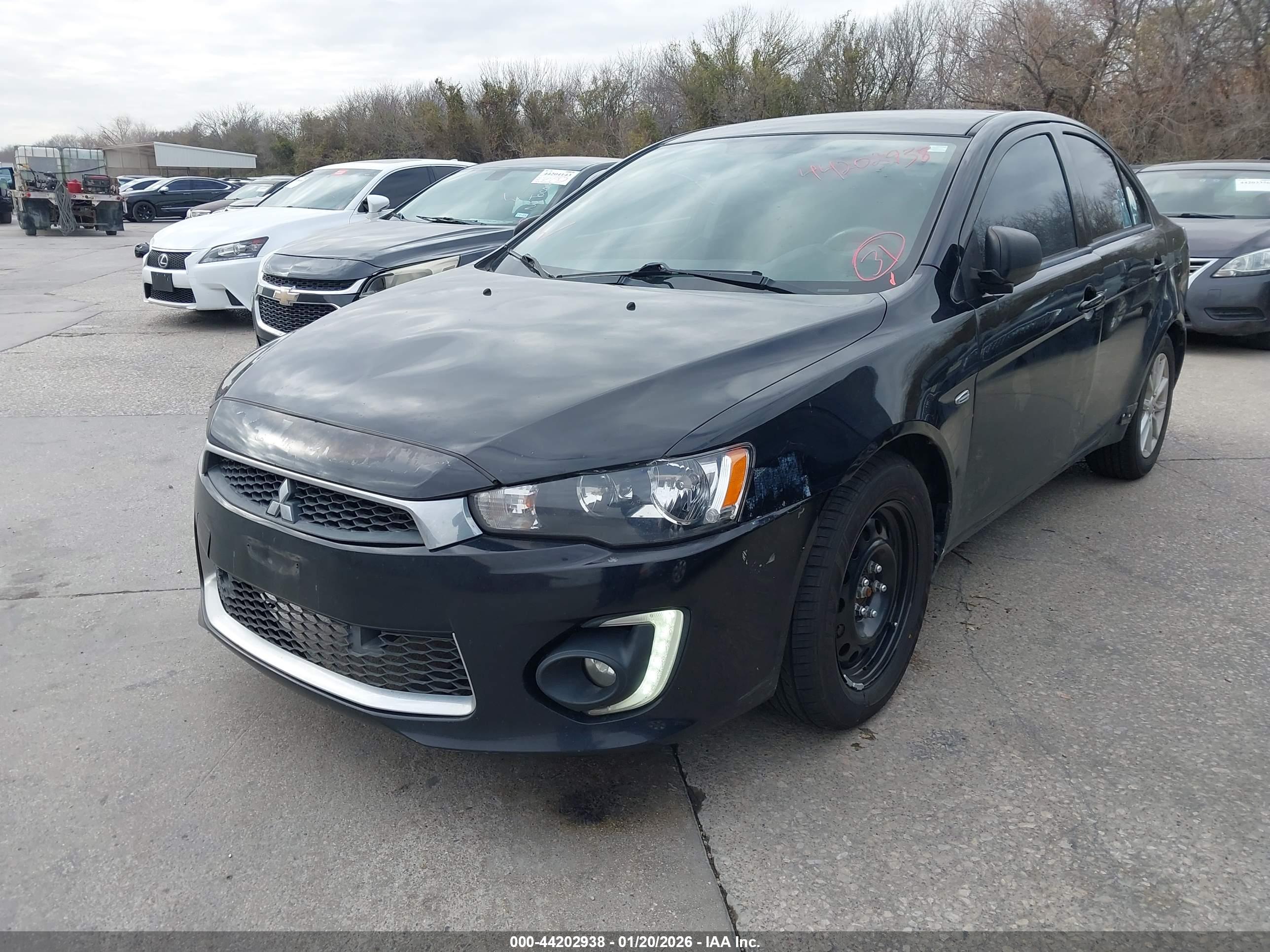 MITSUBISHI LANCER image 2