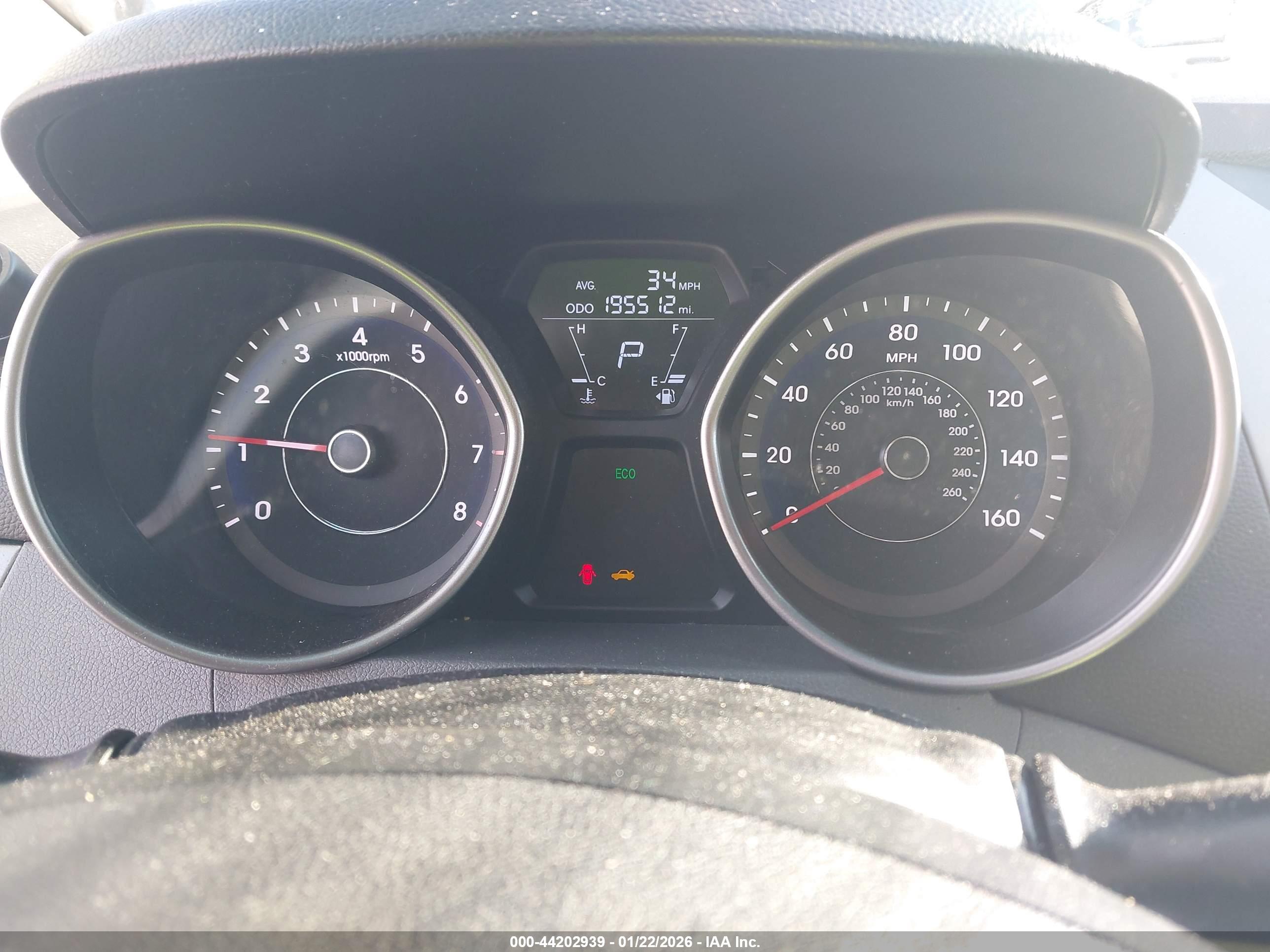 HYUNDAI ELANTRA image 7