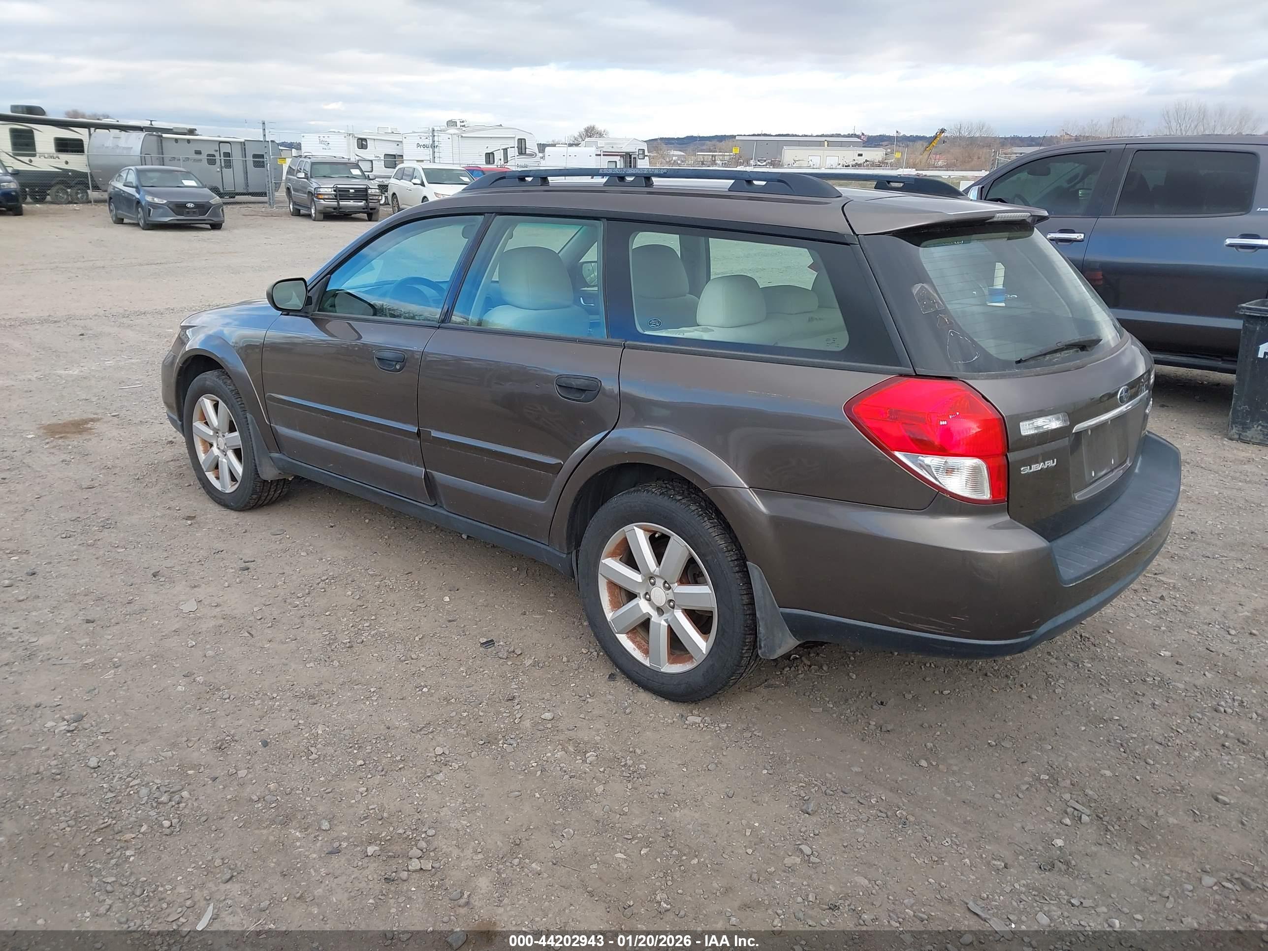 SUBARU OUTBACK image 3