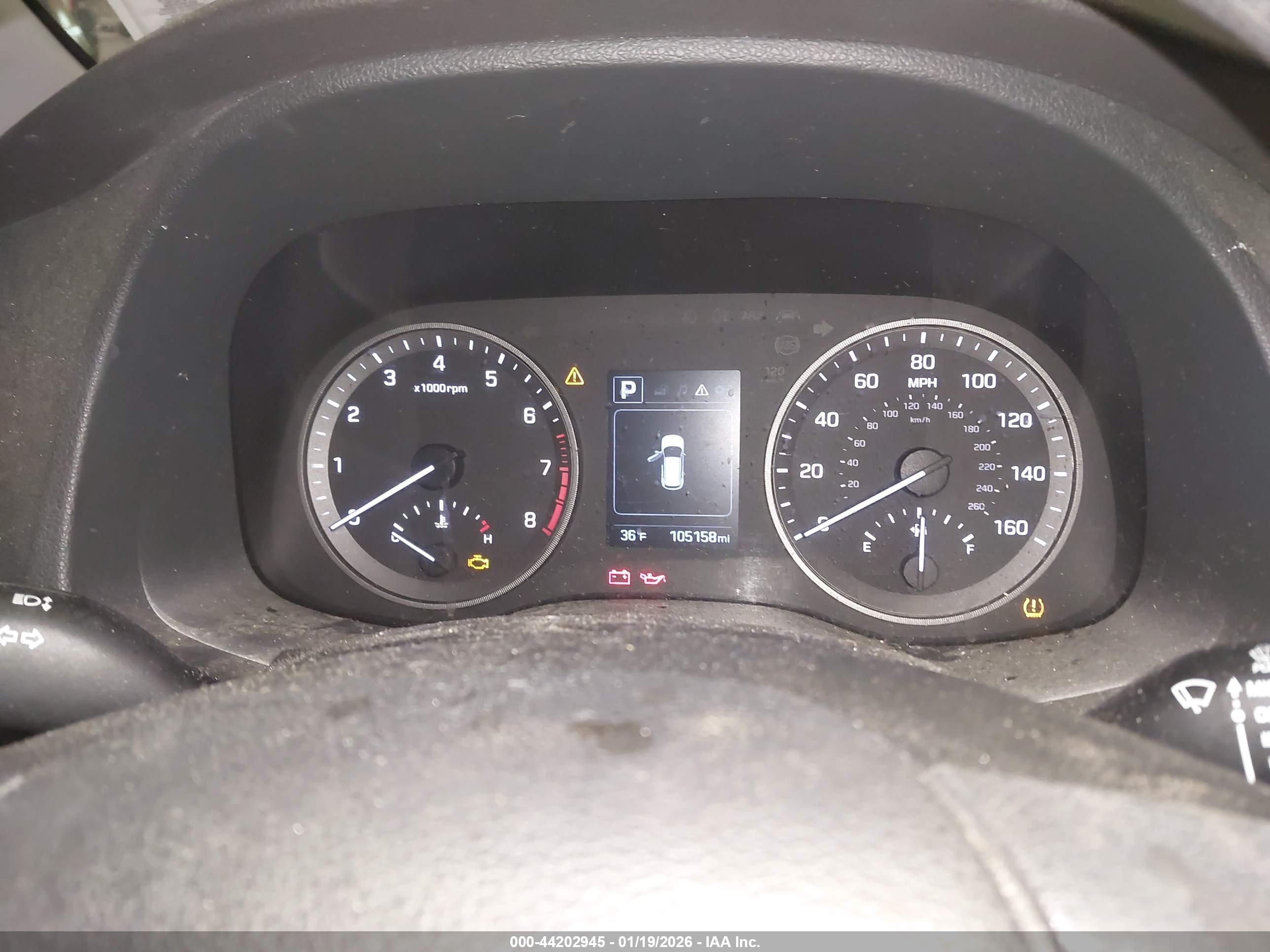 HYUNDAI TUCSON image 7