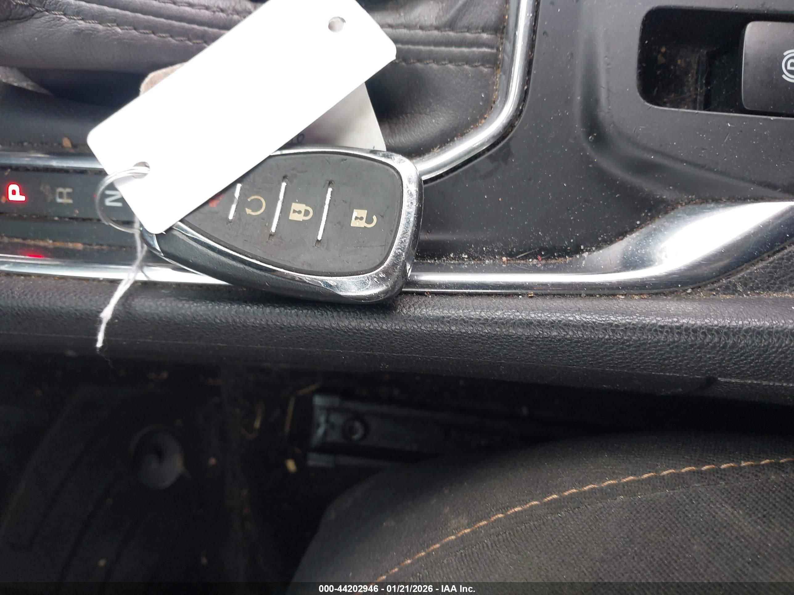 CHEVROLET TRAVERSE image 11
