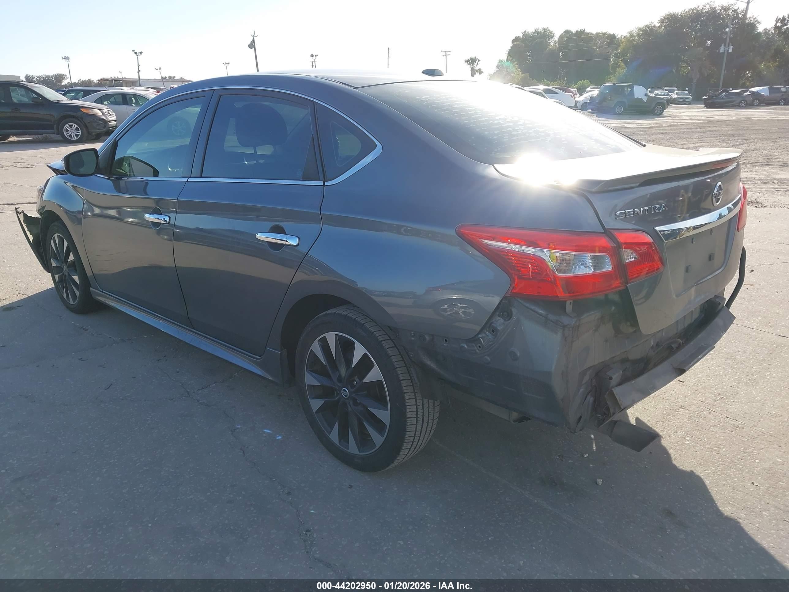 NISSAN SENTRA image 3