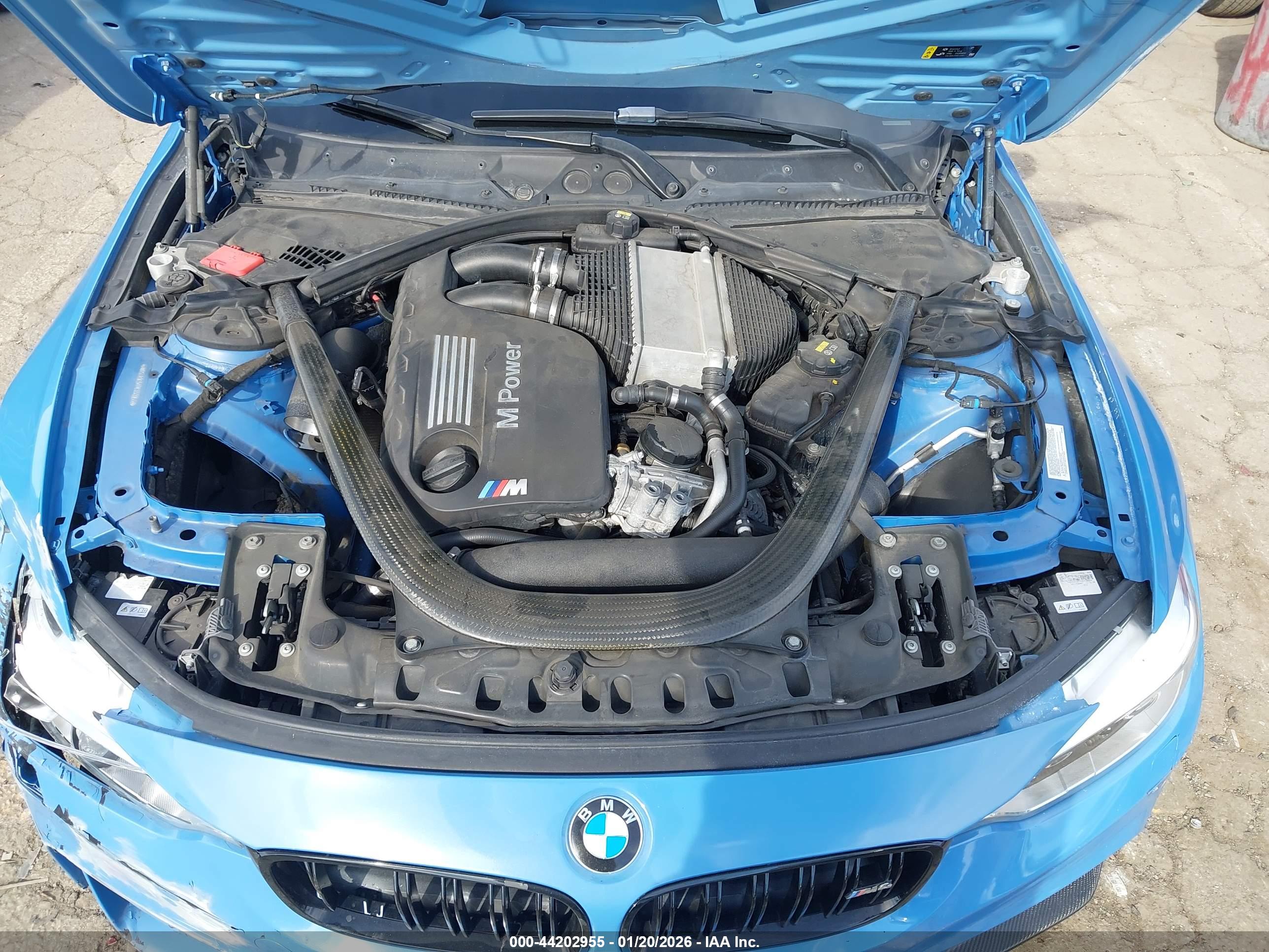 BMW M4 image 10