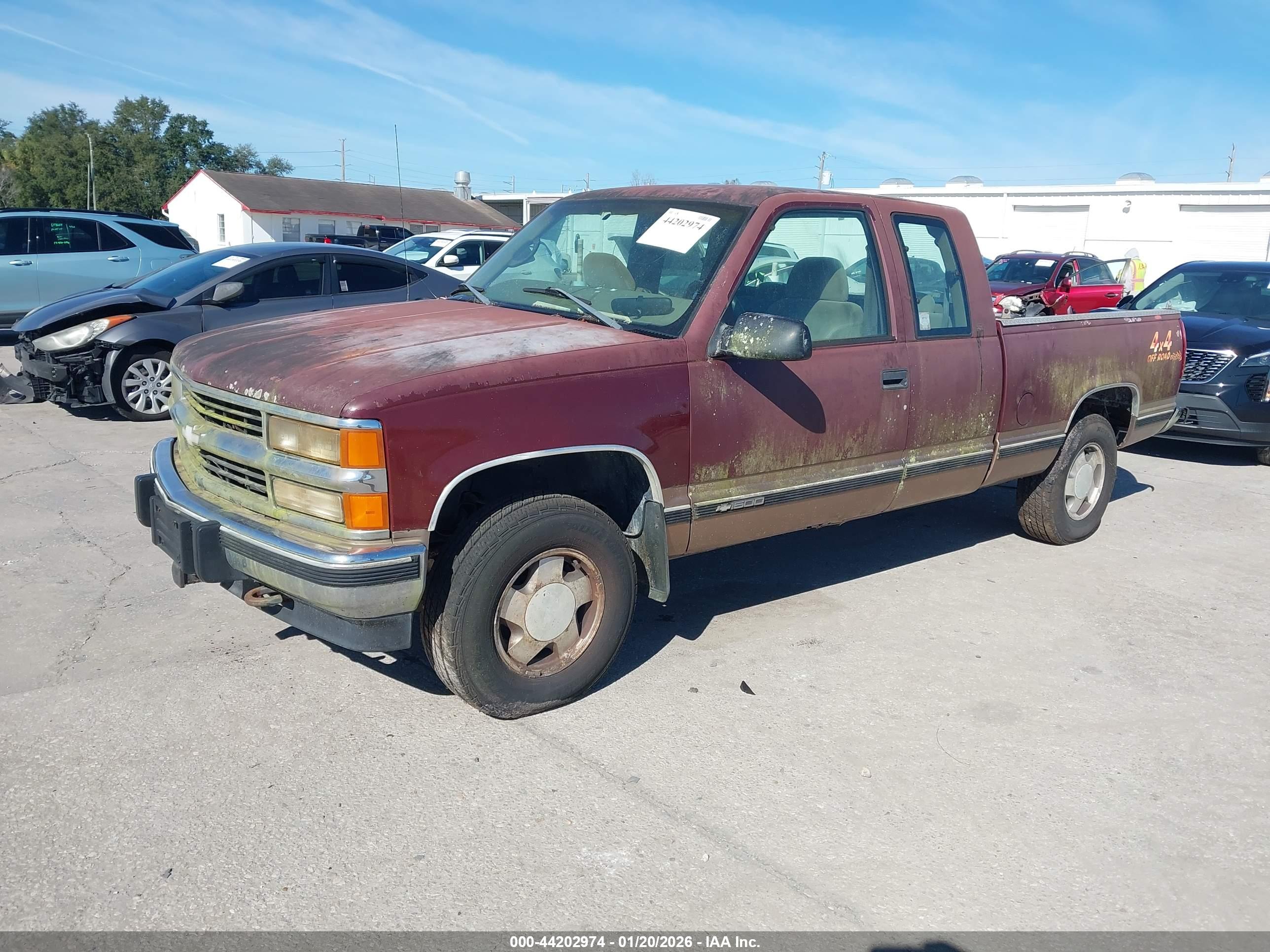 CHEVROLET K1500 image 2