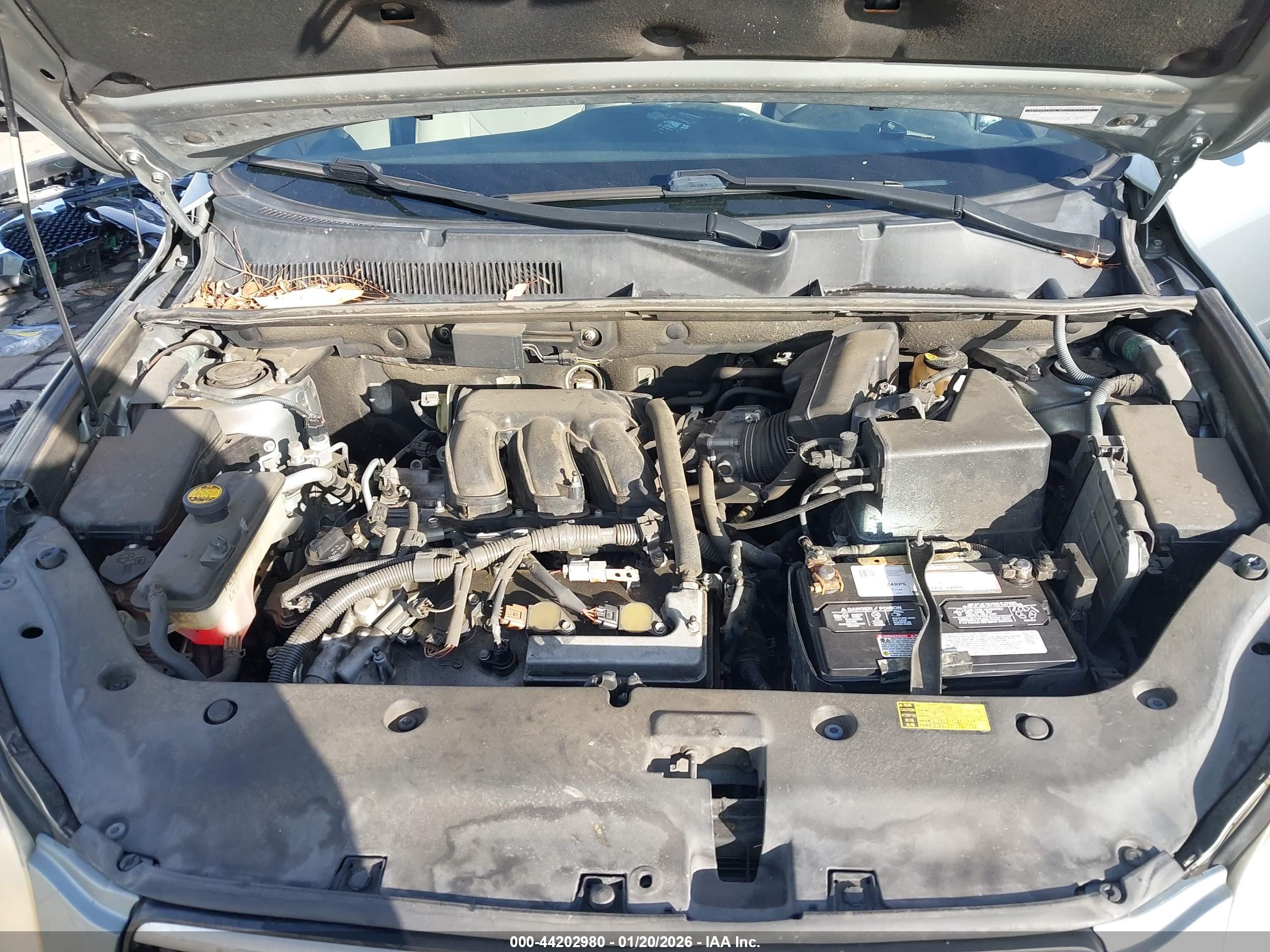 TOYOTA RAV4 image 10