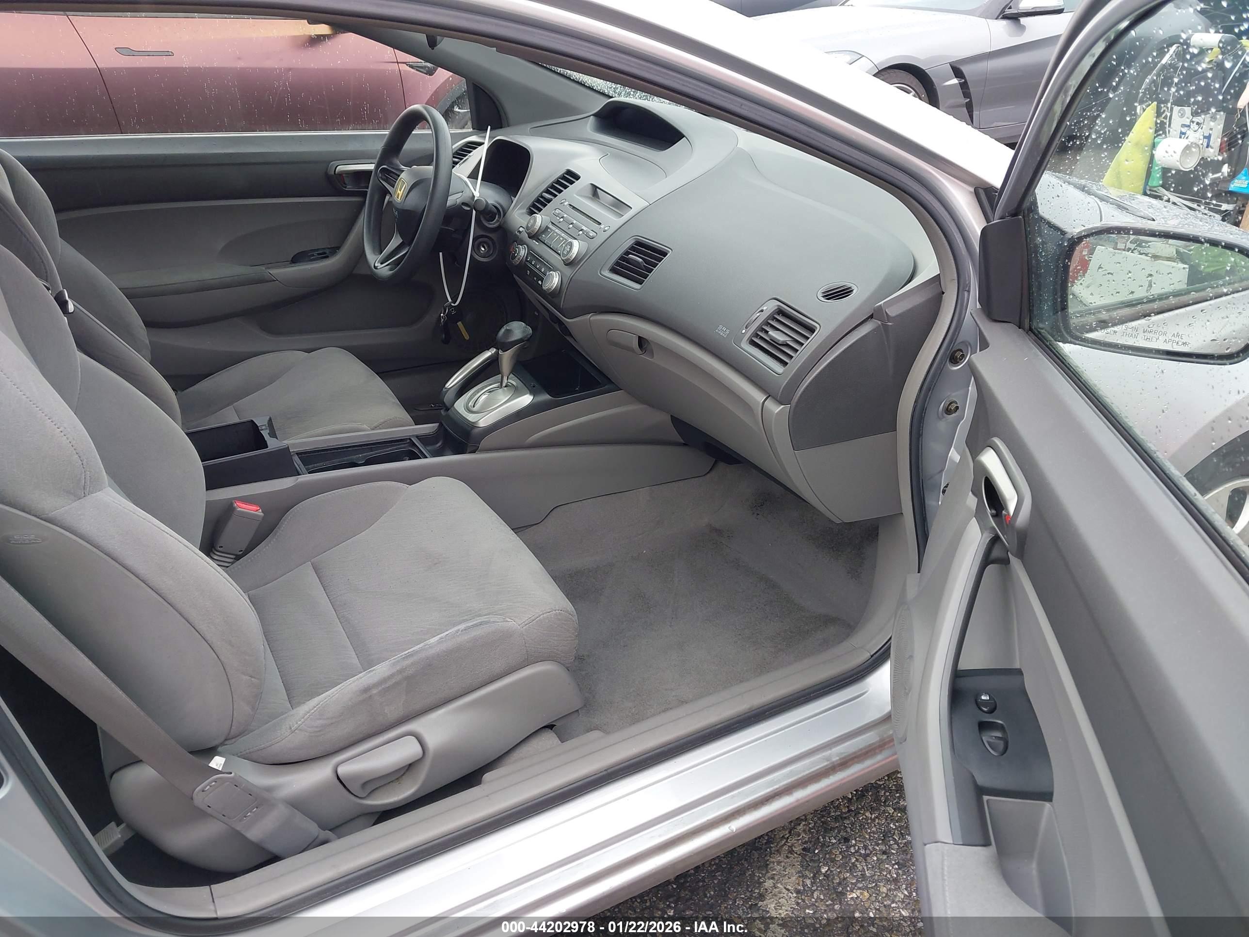 HONDA CIVIC image 5