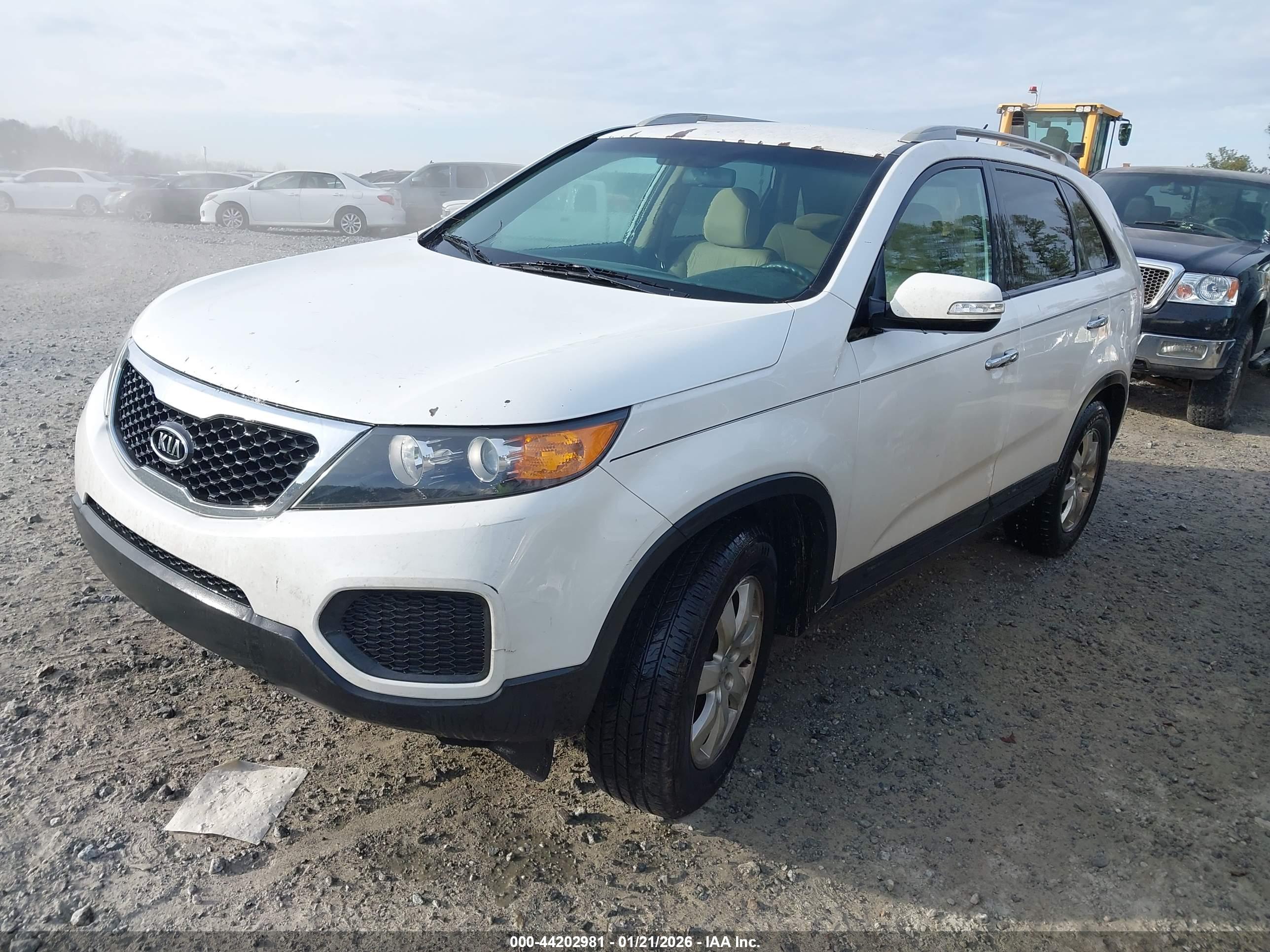 KIA SORENTO image 2