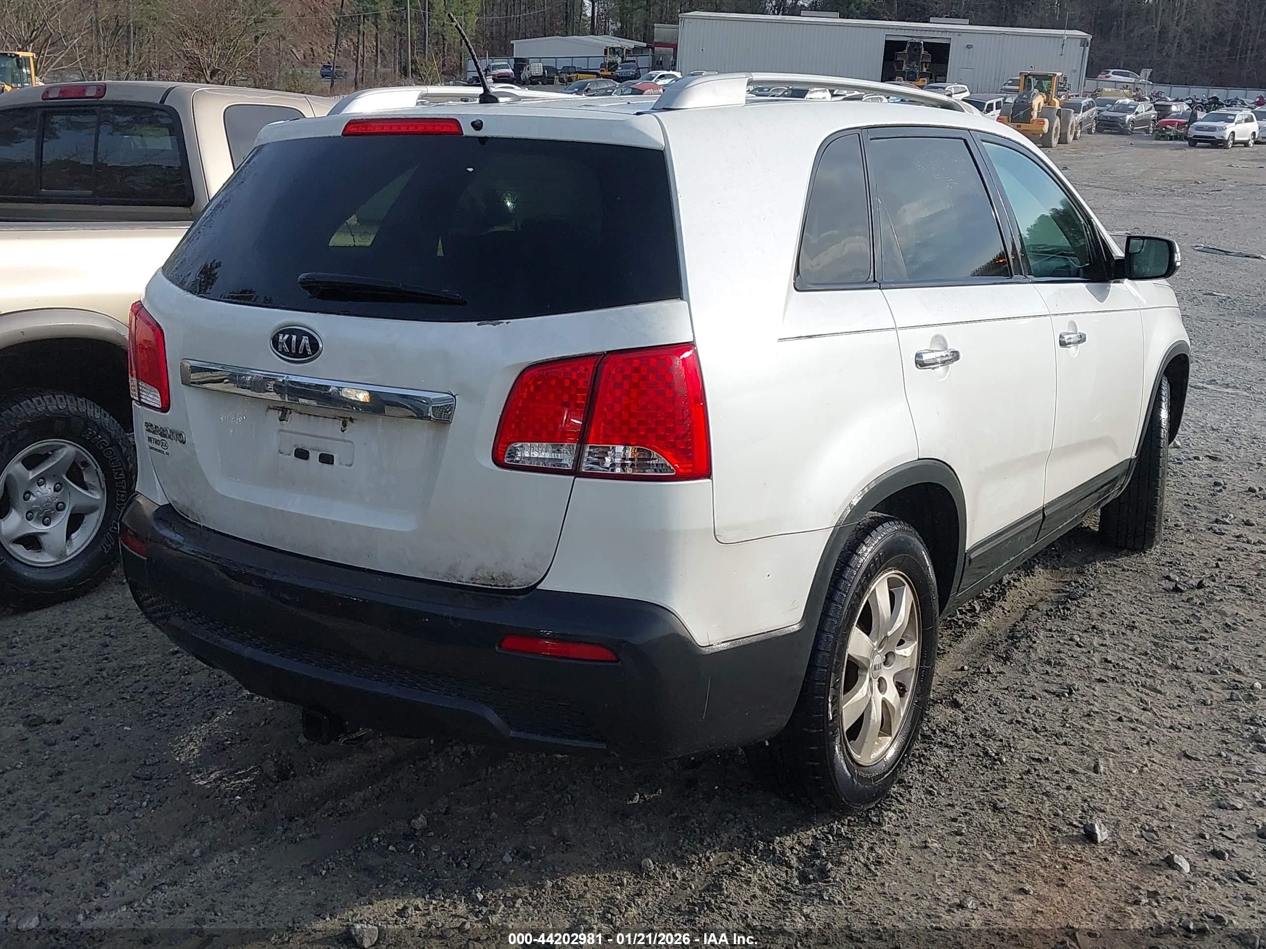 KIA SORENTO image 4