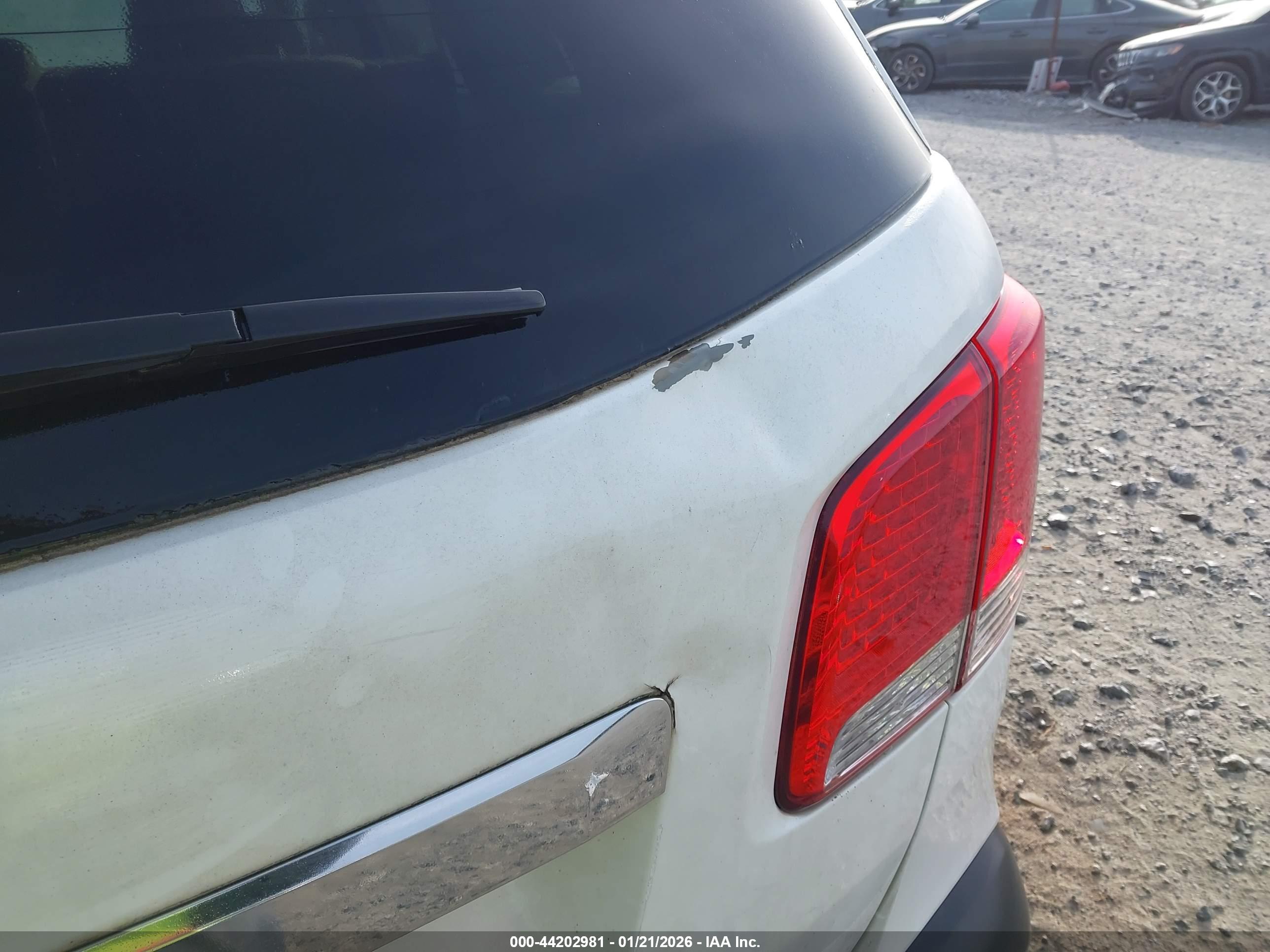 KIA SORENTO image 6