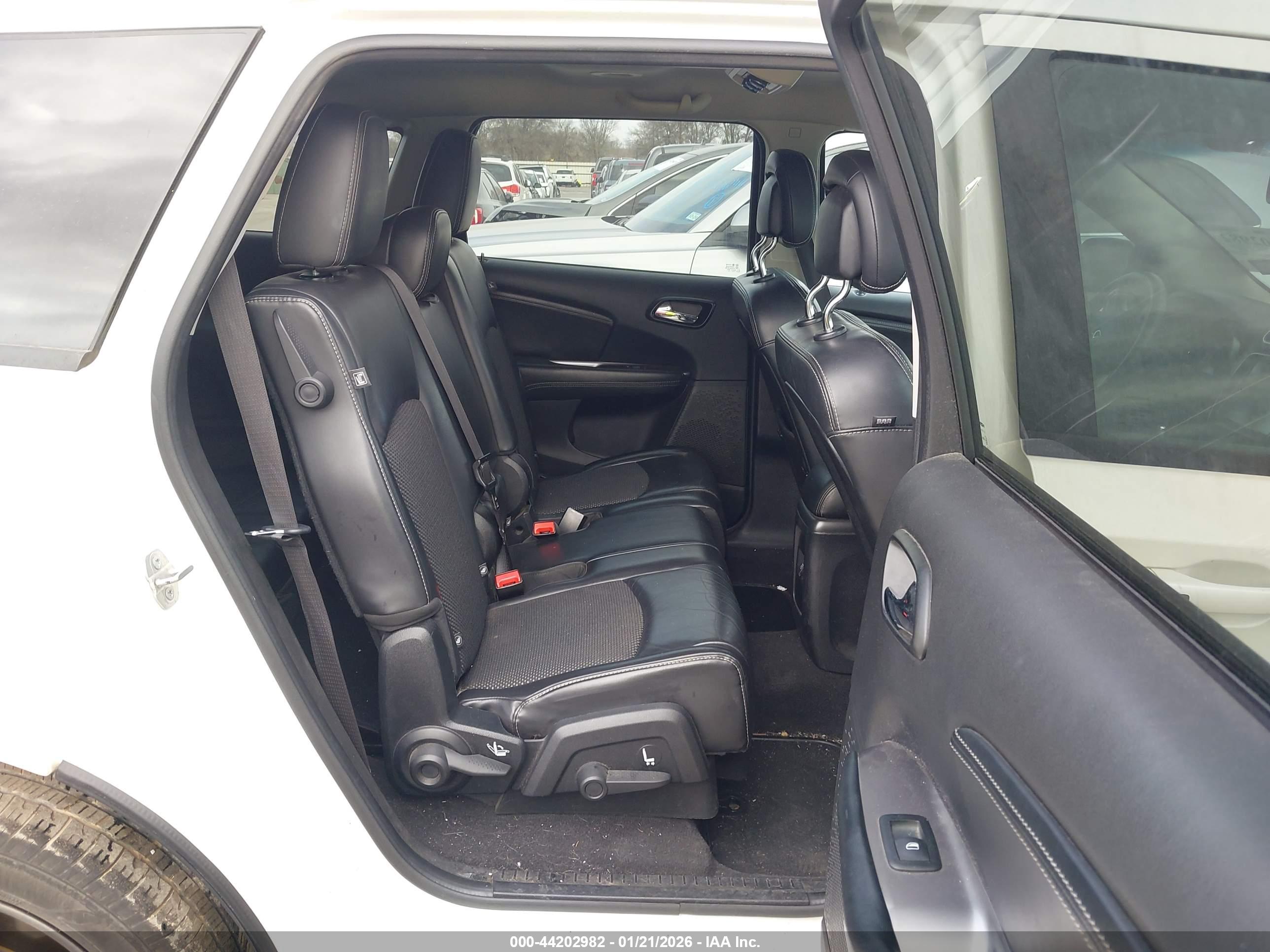 DODGE JOURNEY image 8