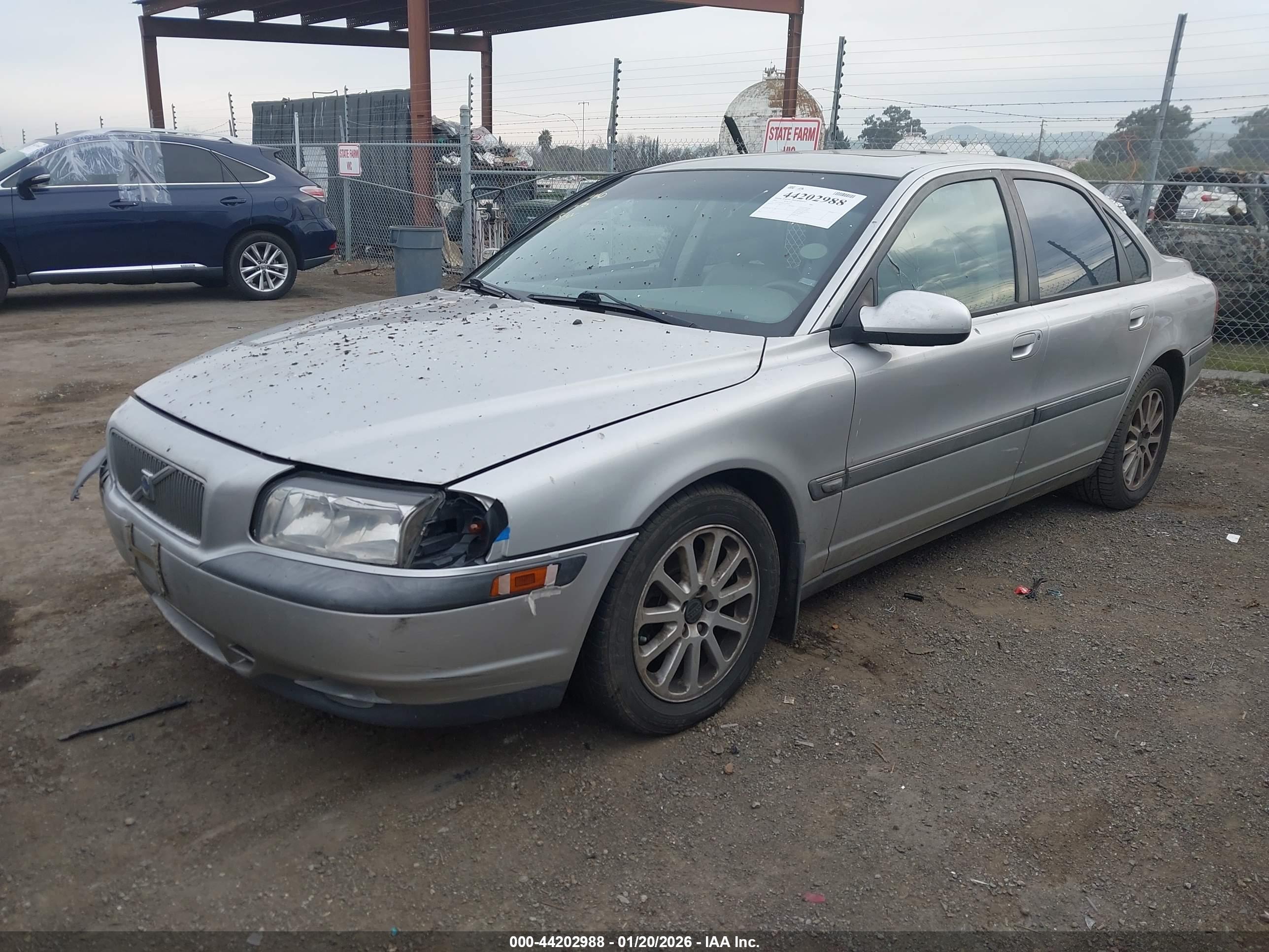 VOLVO S80 image 2