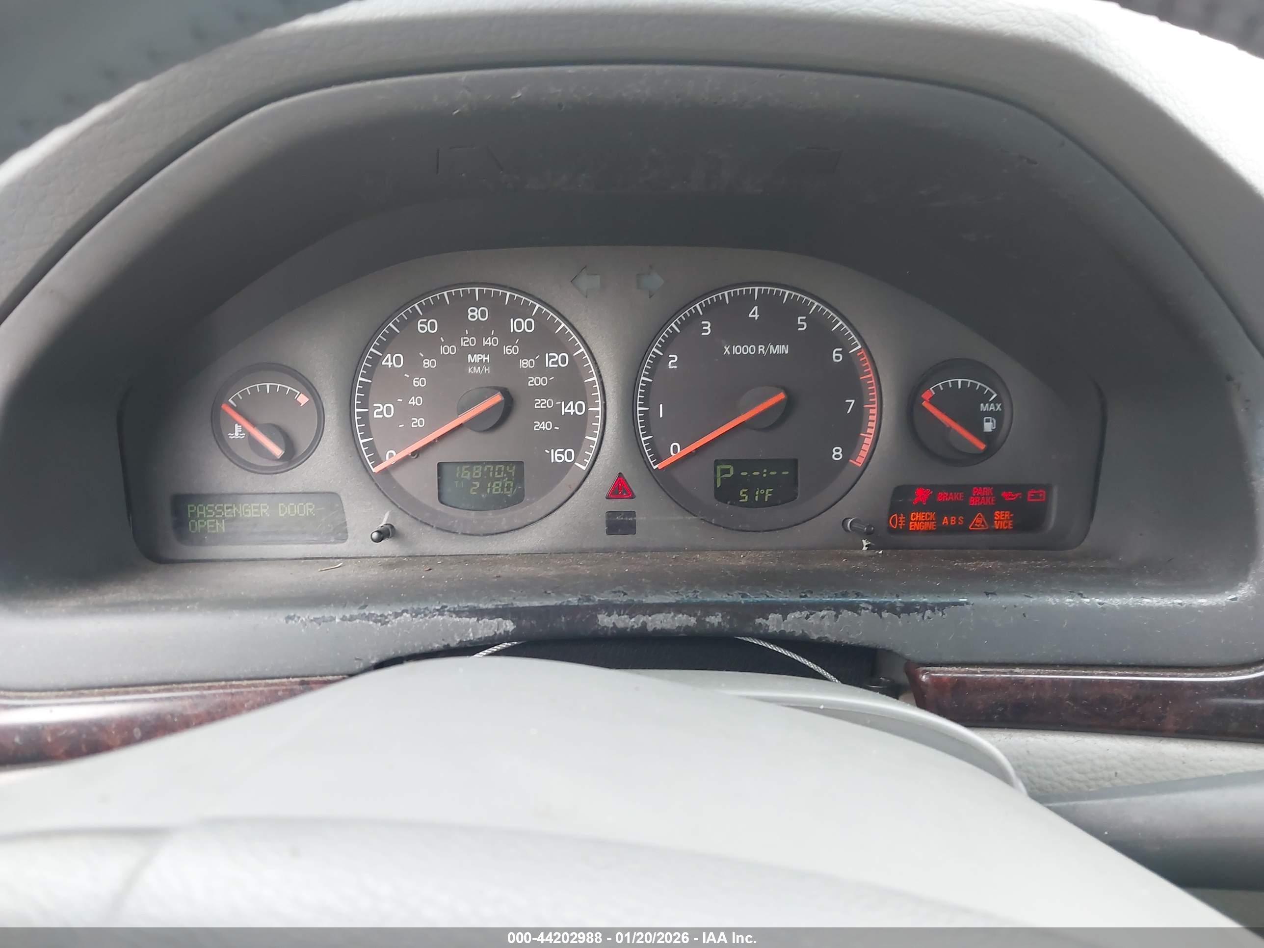 VOLVO S80 image 7