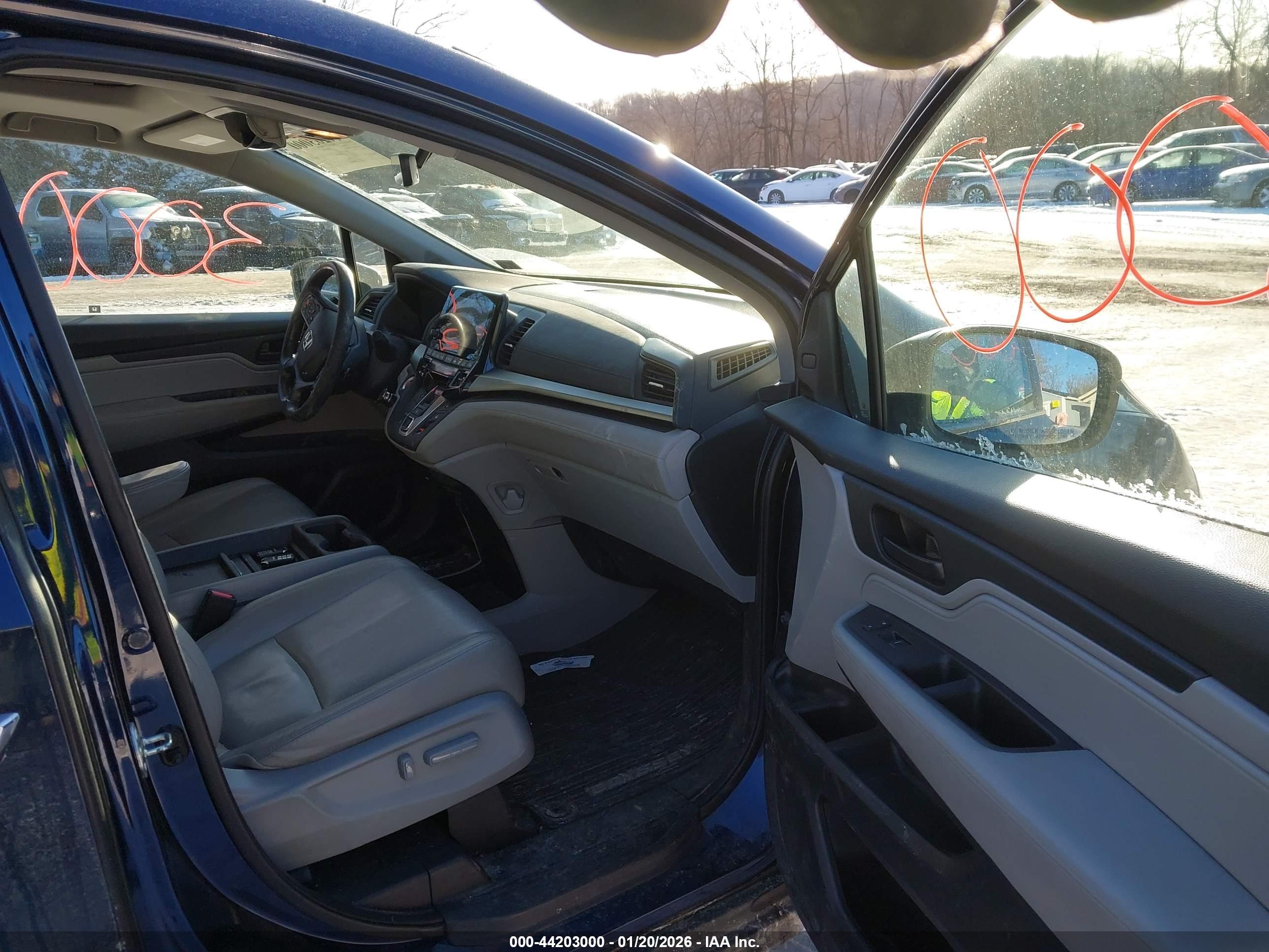 HONDA ODYSSEY image 5