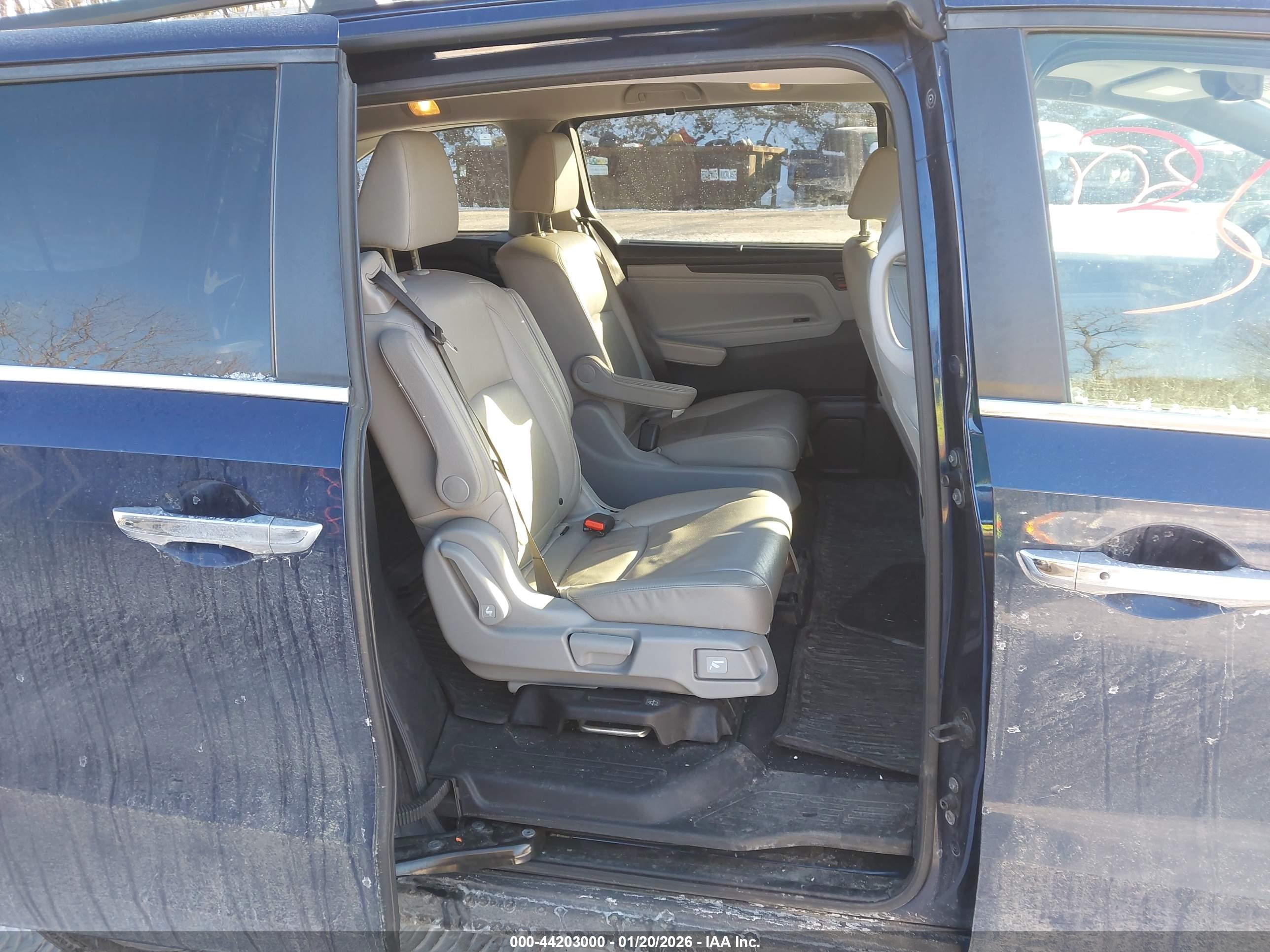 HONDA ODYSSEY image 8