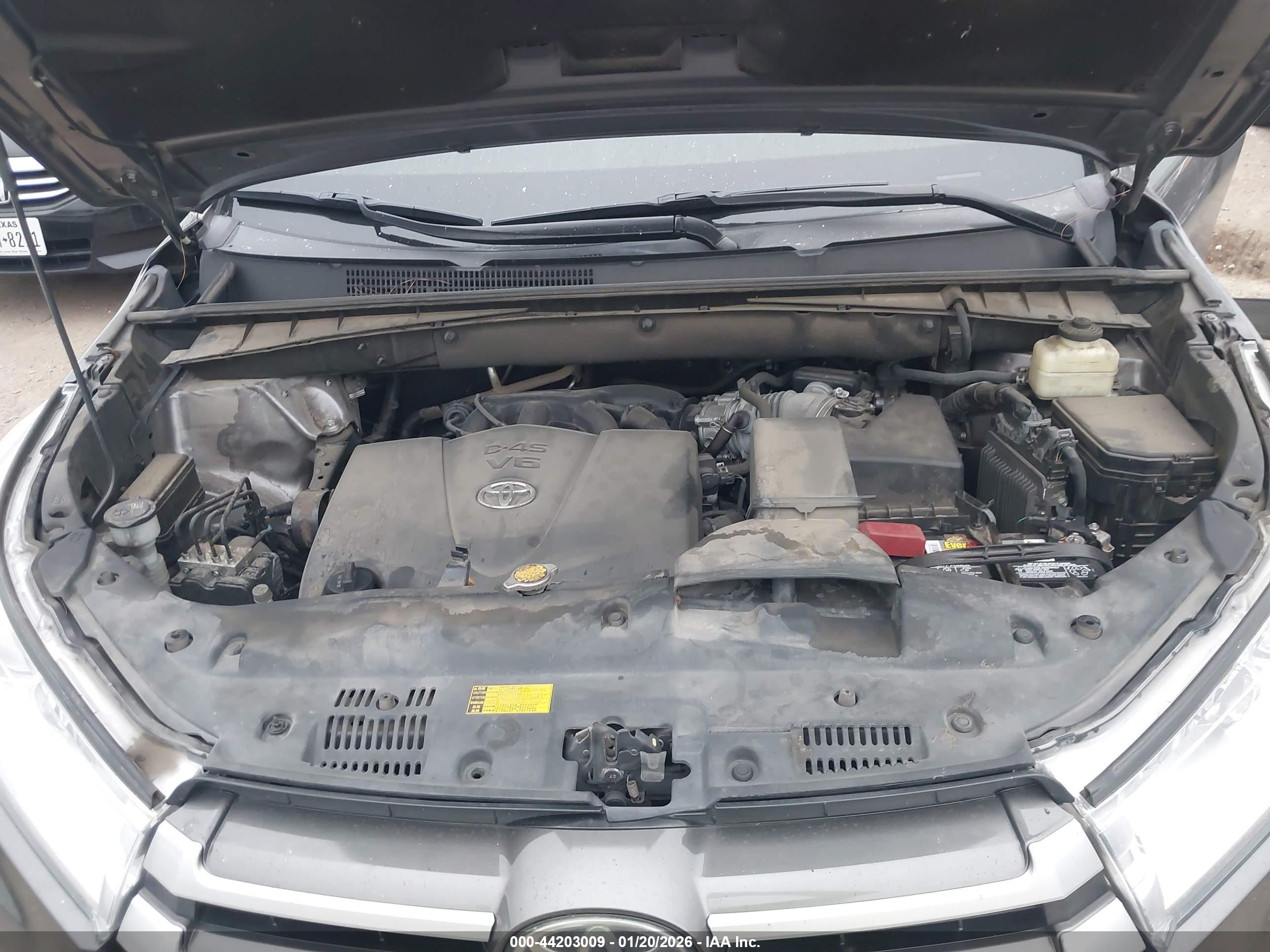 TOYOTA HIGHLANDER image 10