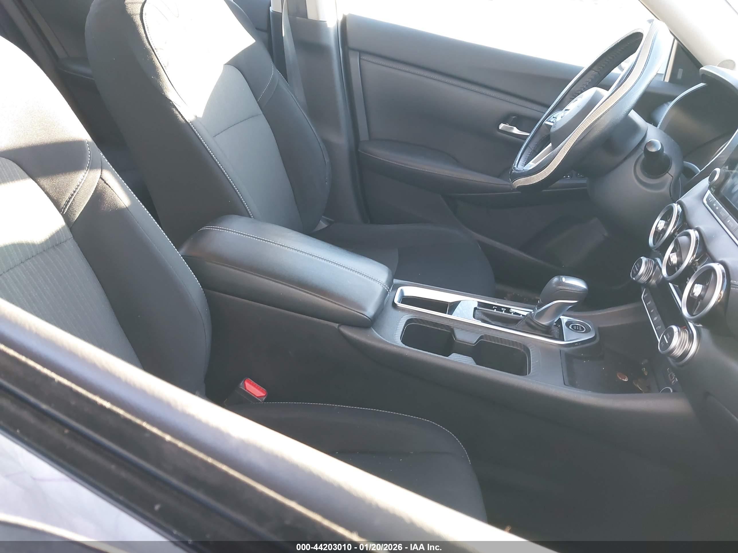 NISSAN SENTRA image 5