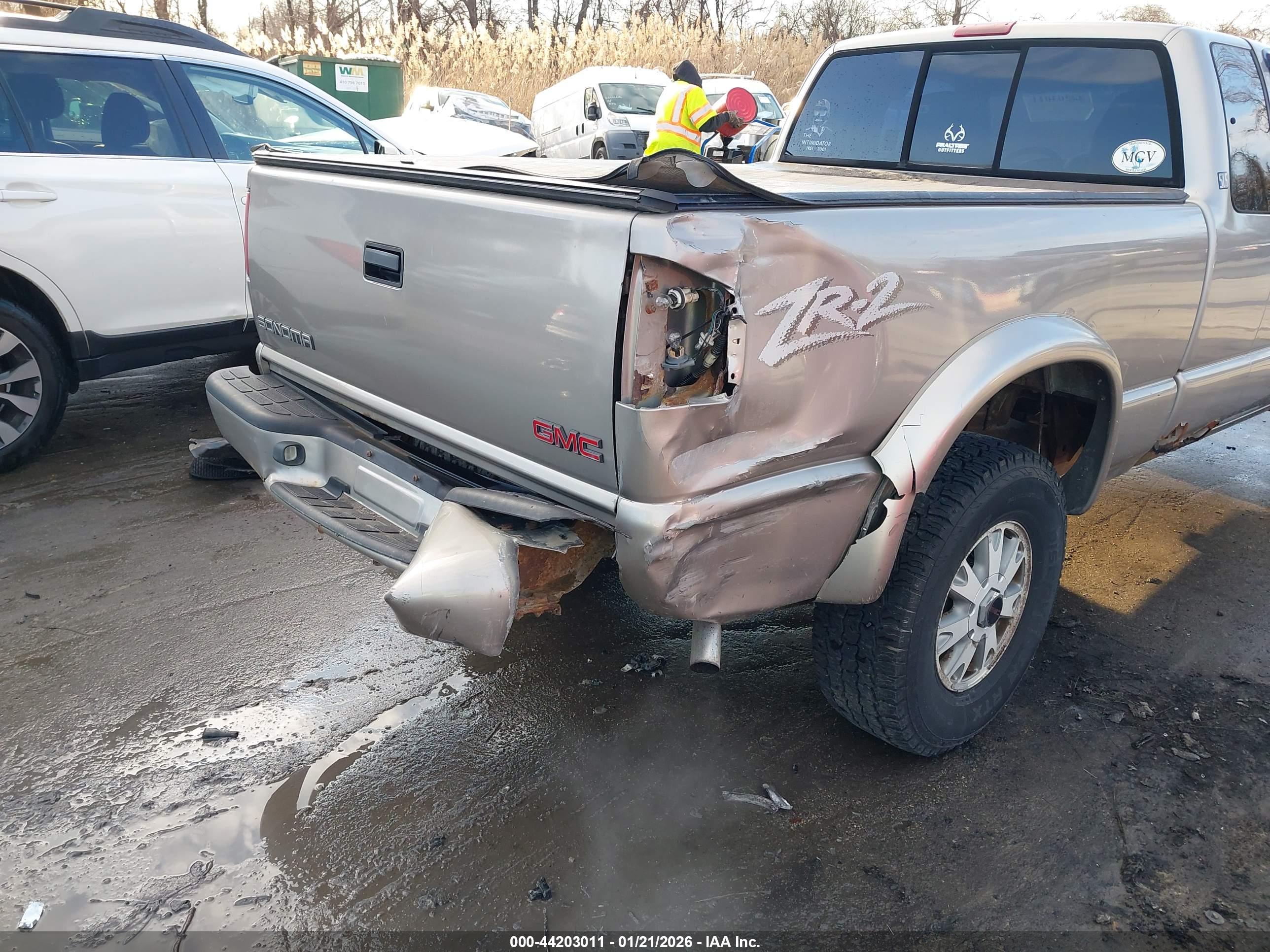 GMC SONOMA image 6