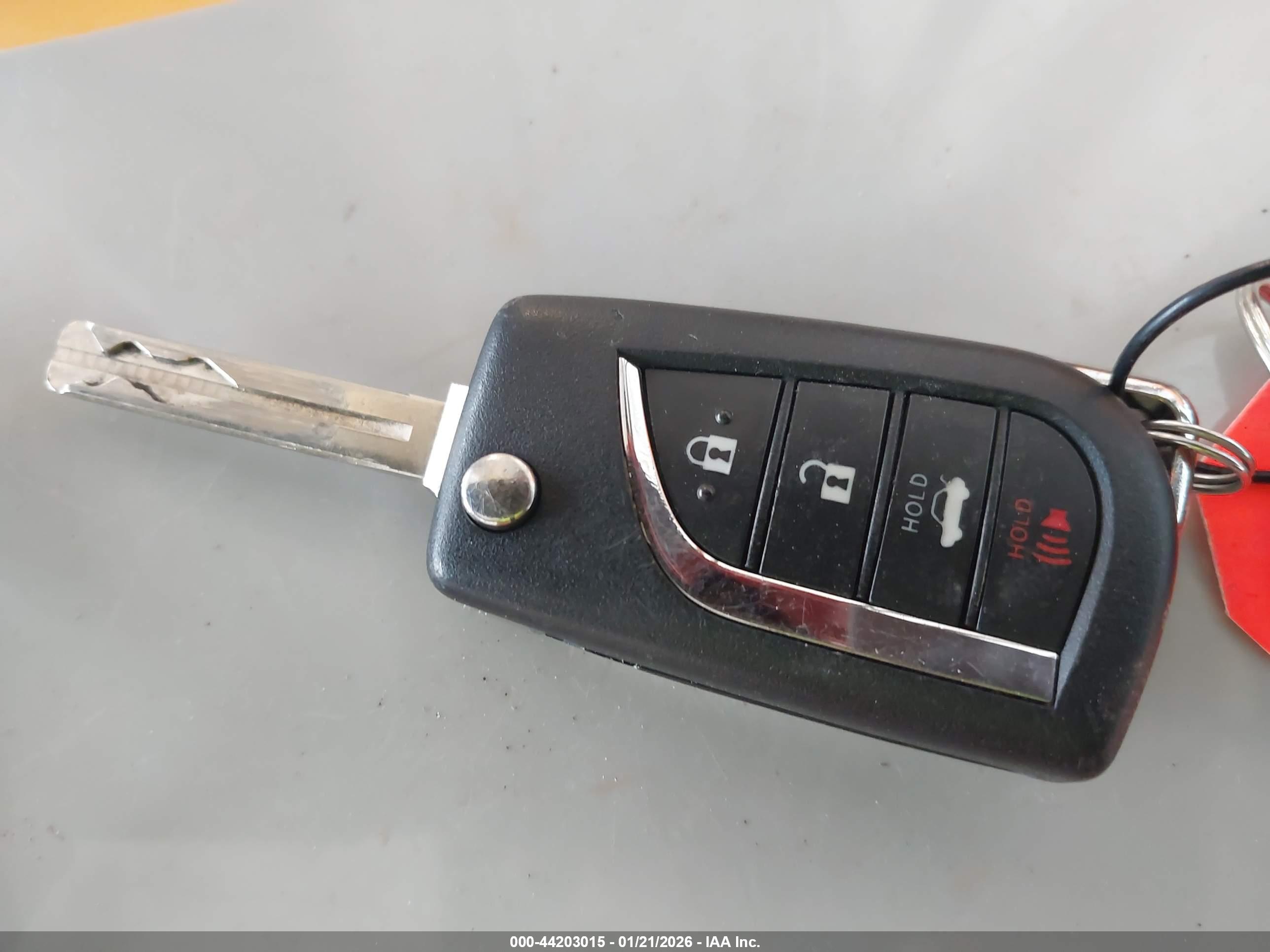 TOYOTA CAMRY image 11