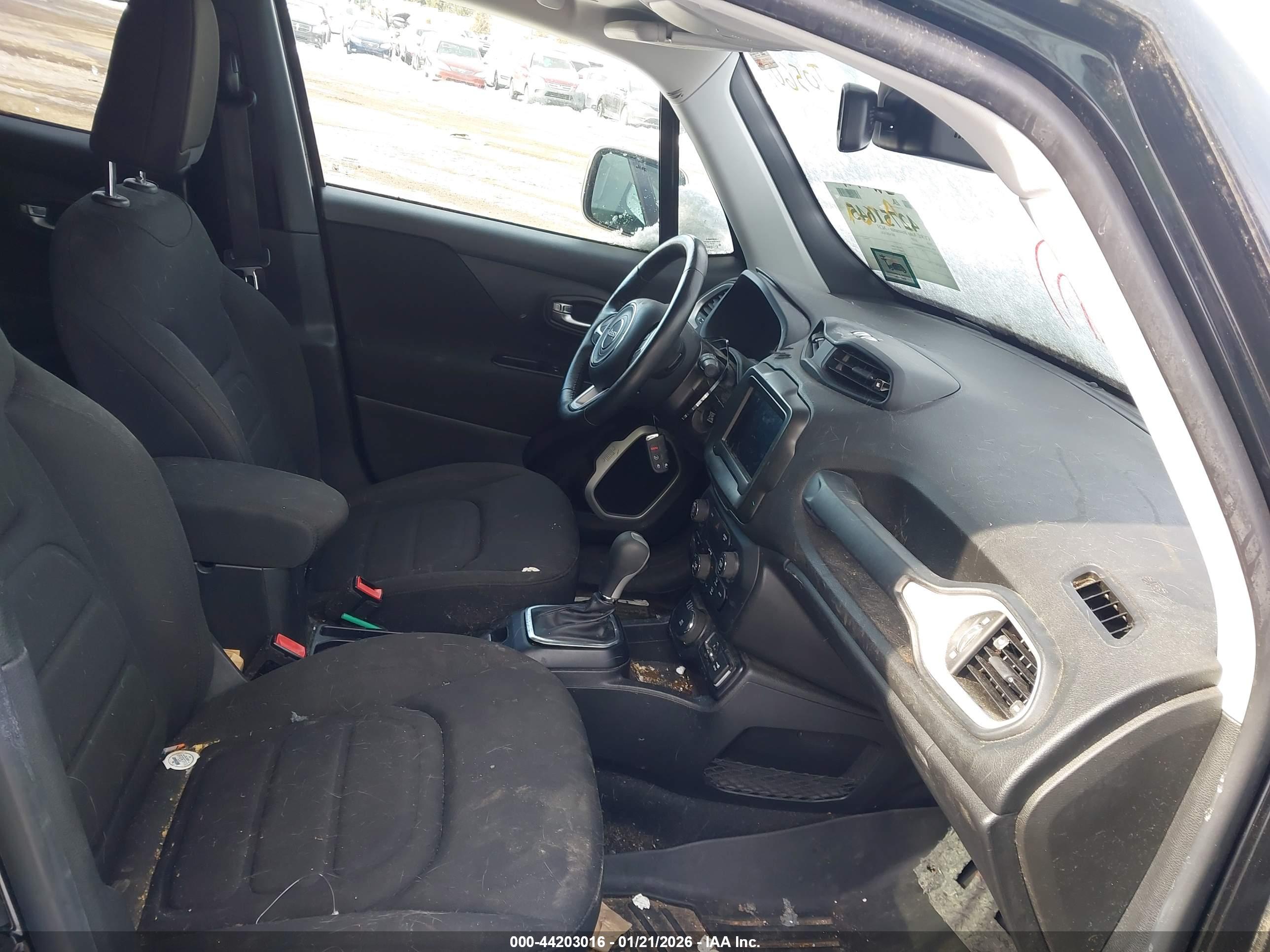 JEEP RENEGADE image 5