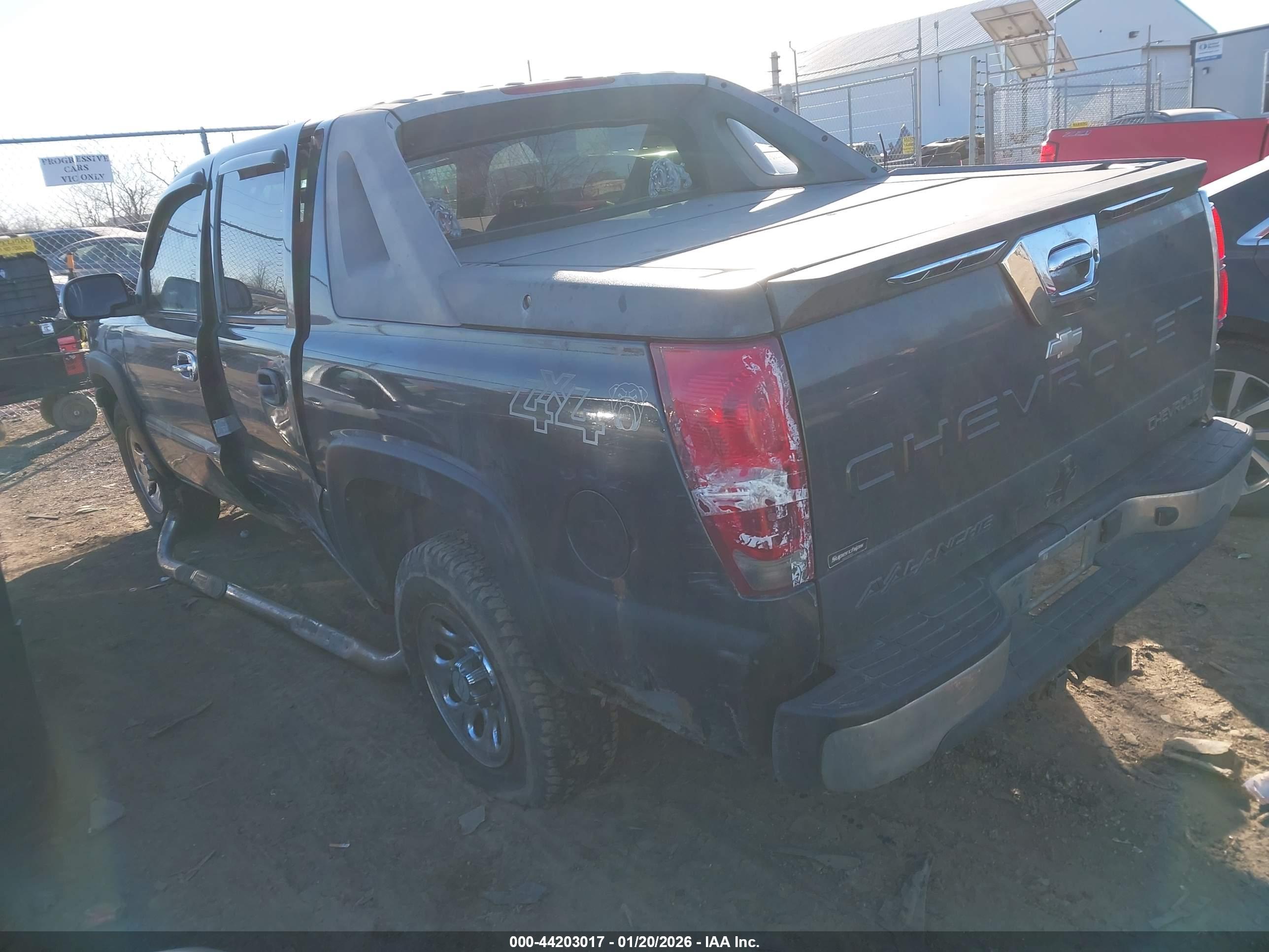 CHEVROLET AVALANCHE image 3