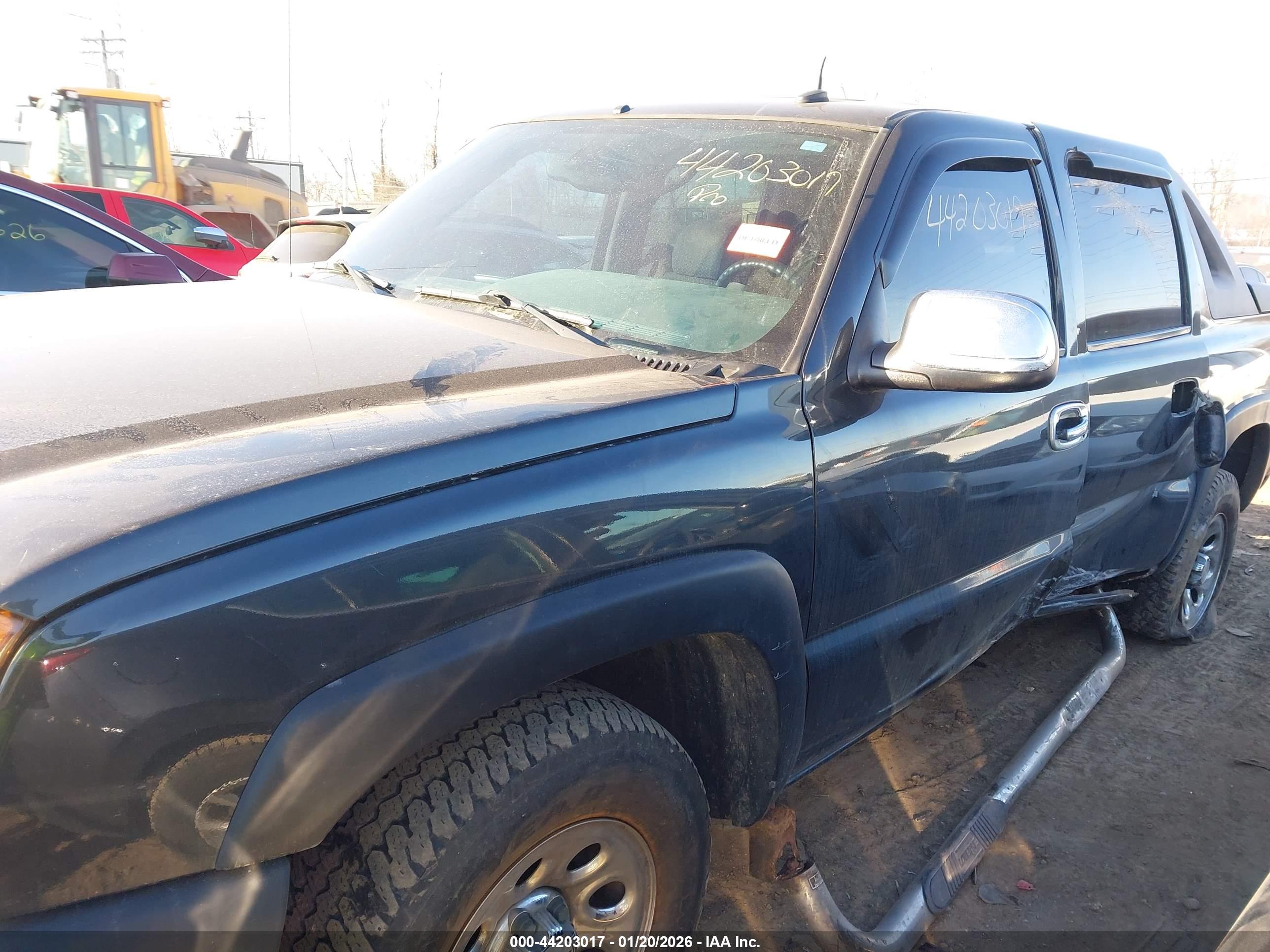 CHEVROLET AVALANCHE image 6