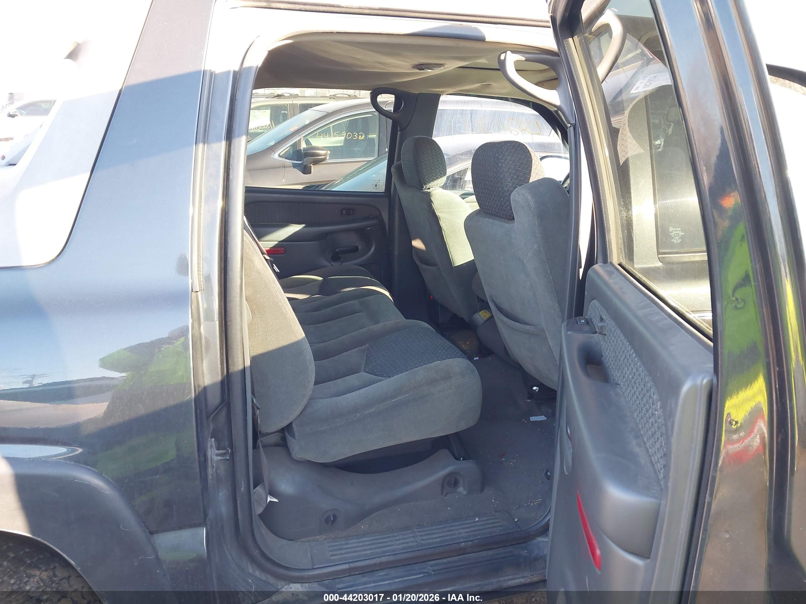 CHEVROLET AVALANCHE image 8