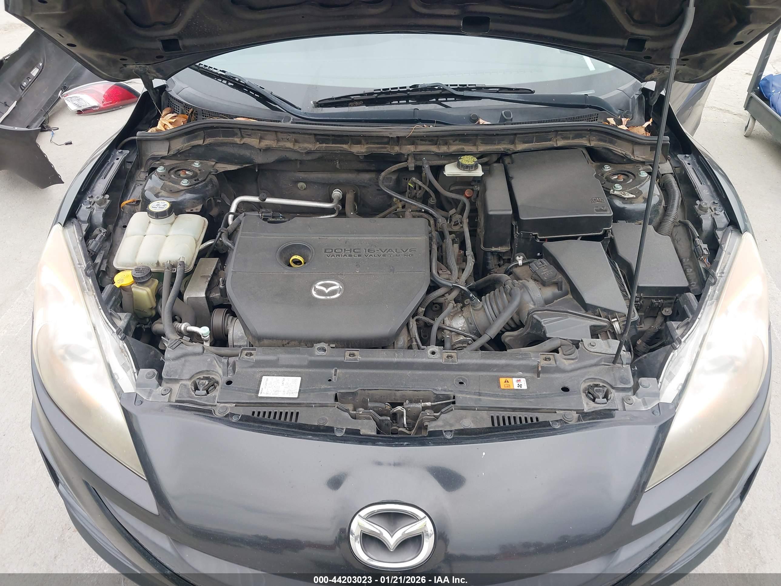 MAZDA MAZDA3 image 10