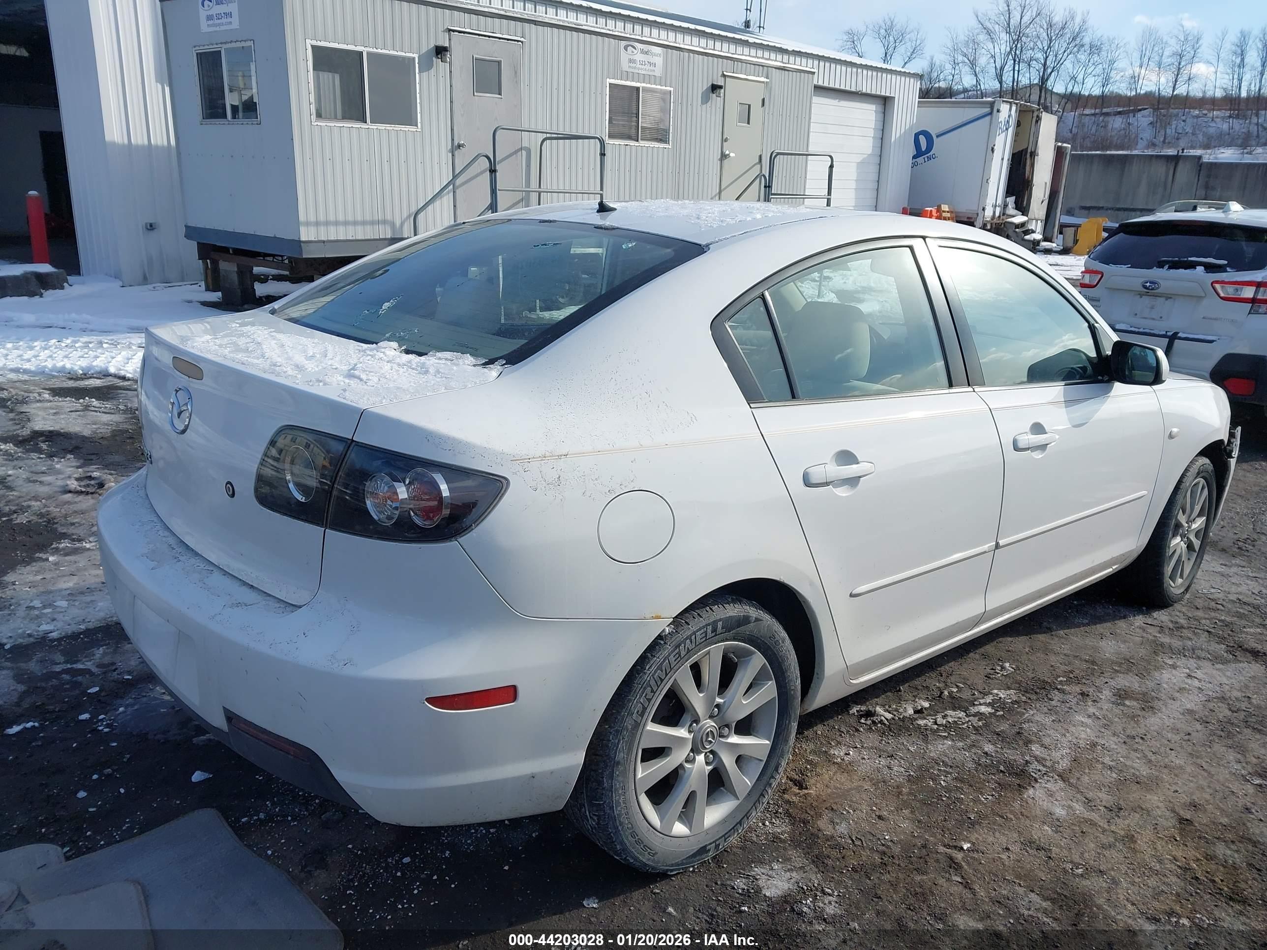 MAZDA MAZDA3 image 4