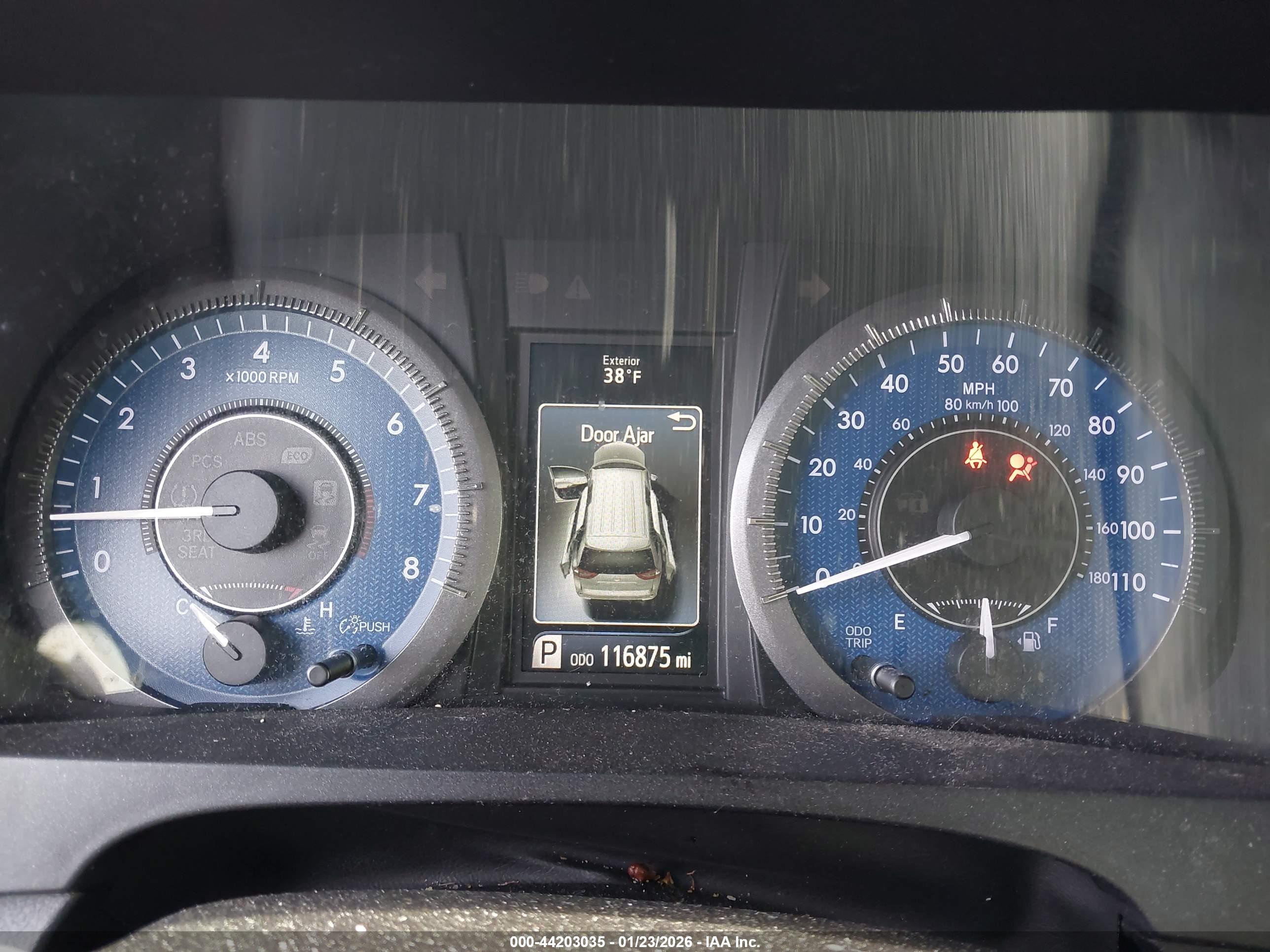 TOYOTA SIENNA image 7