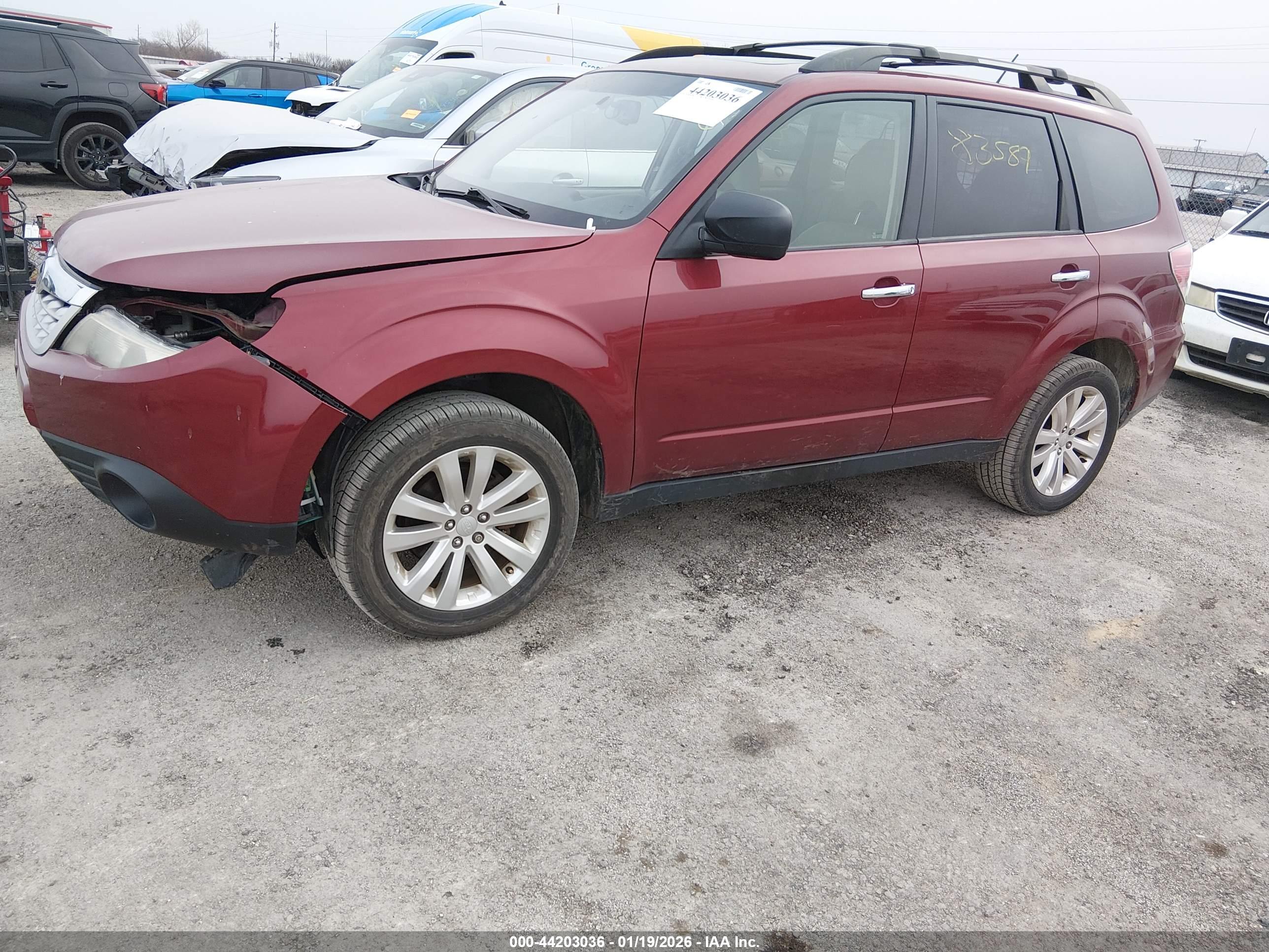 SUBARU FORESTER image 2