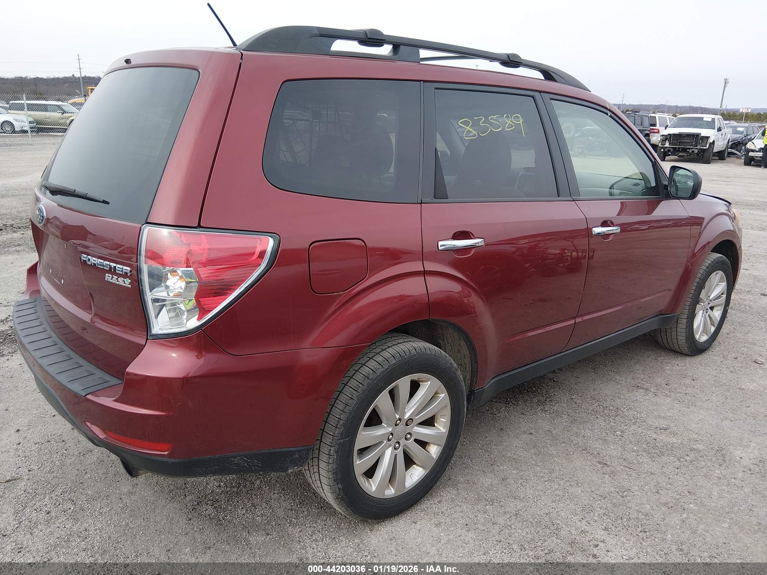 SUBARU FORESTER image 4