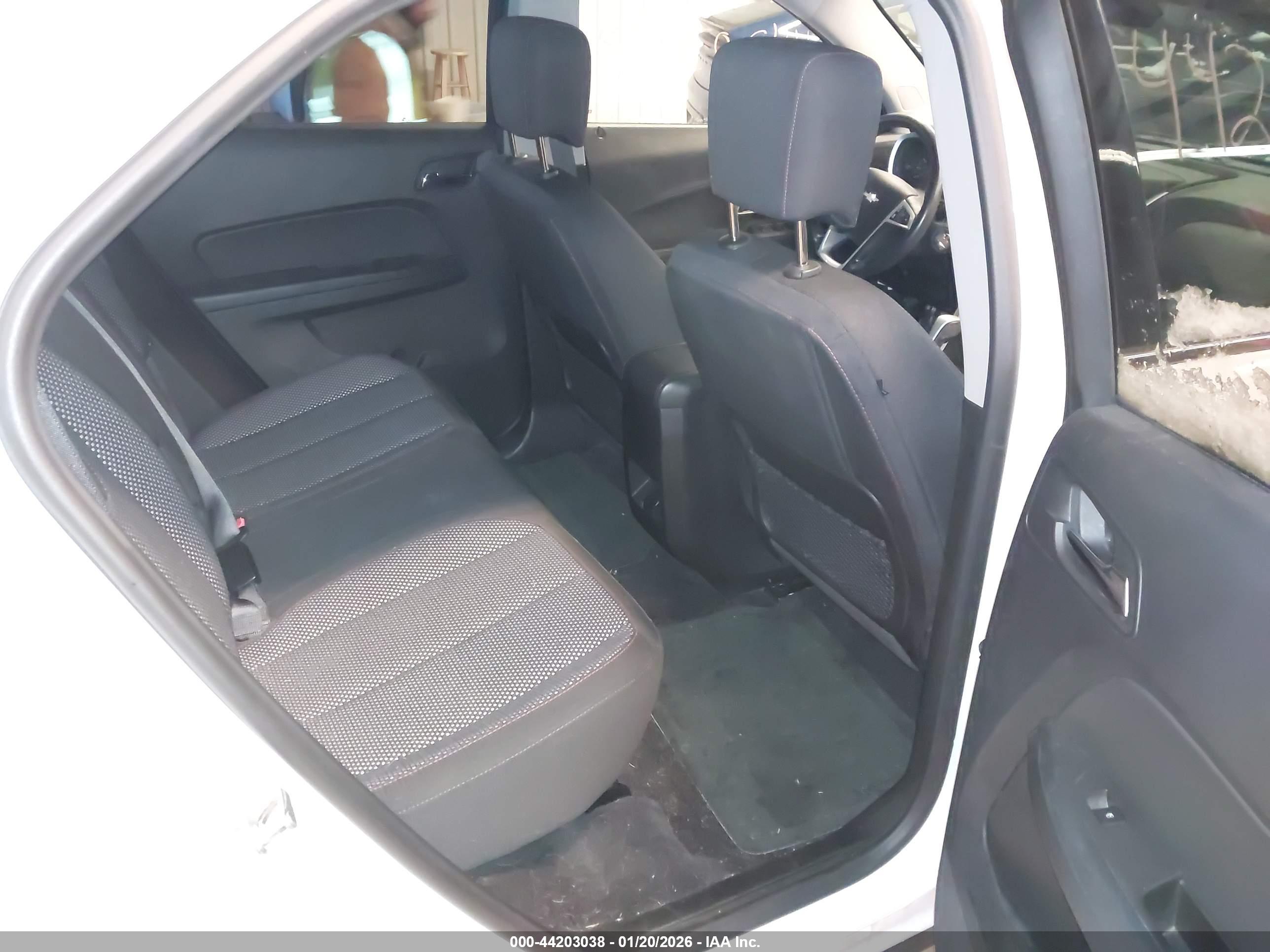 CHEVROLET EQUINOX image 8