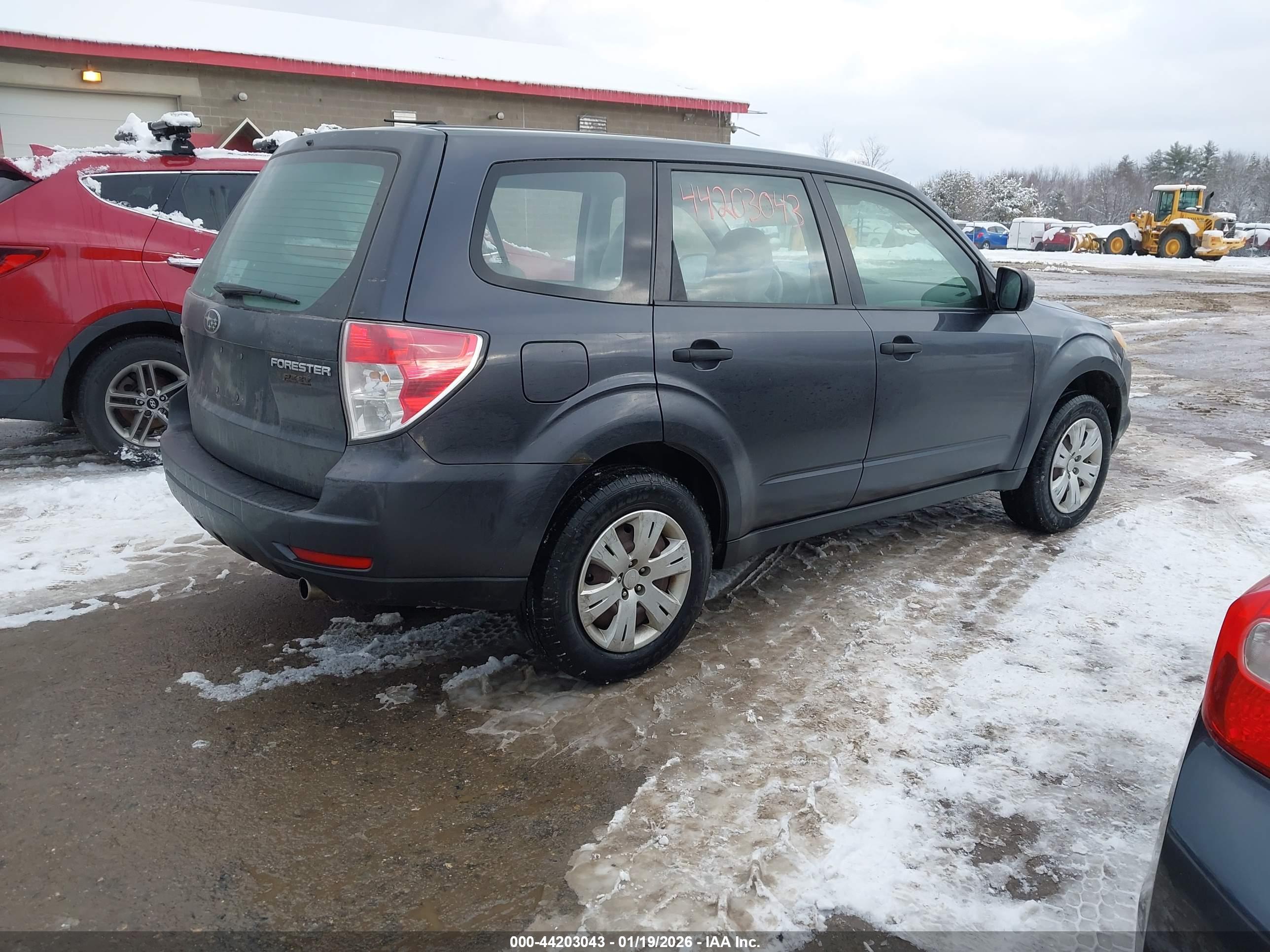 SUBARU FORESTER image 4