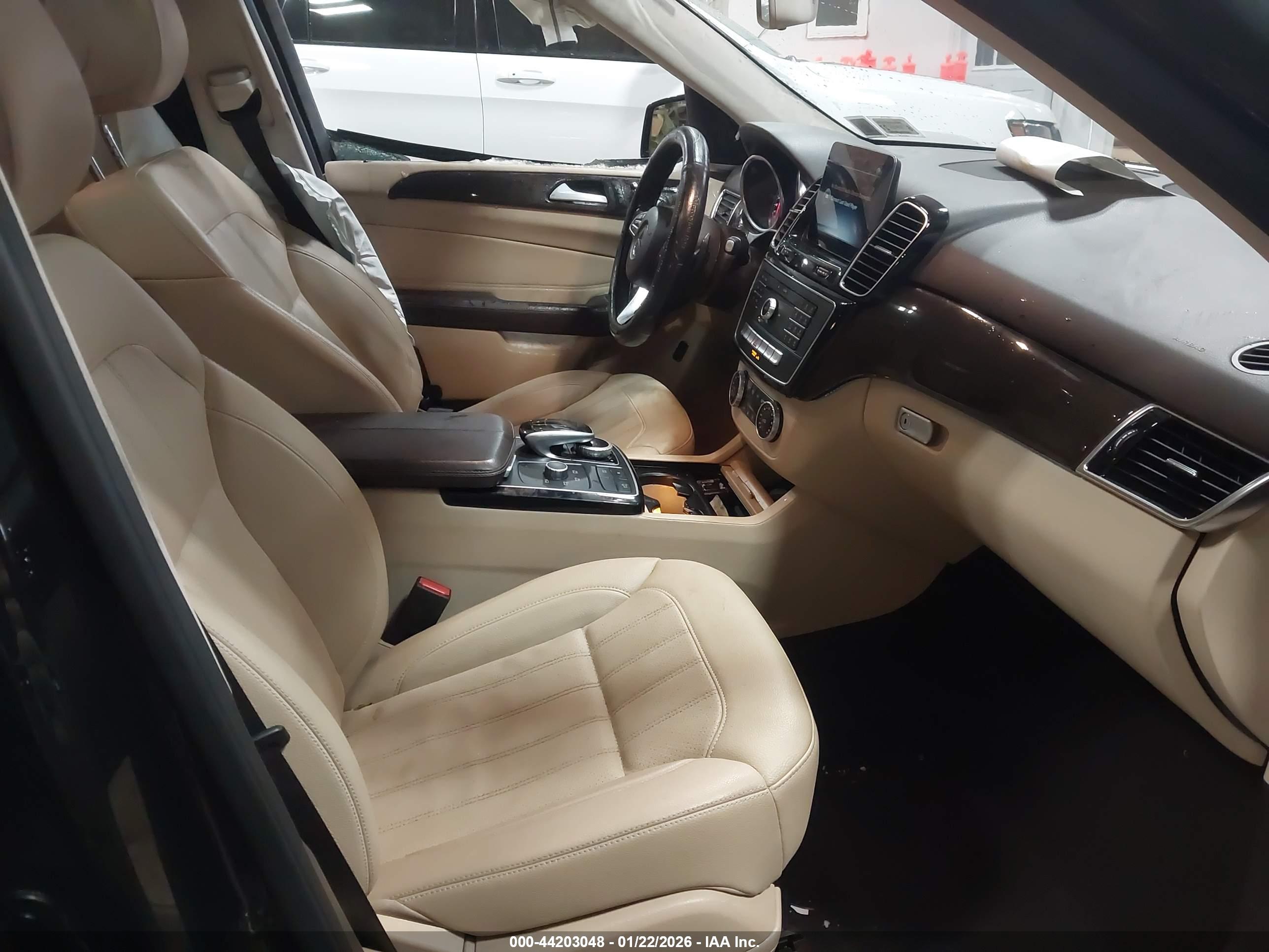 MERCEDES-BENZ GLE image 5