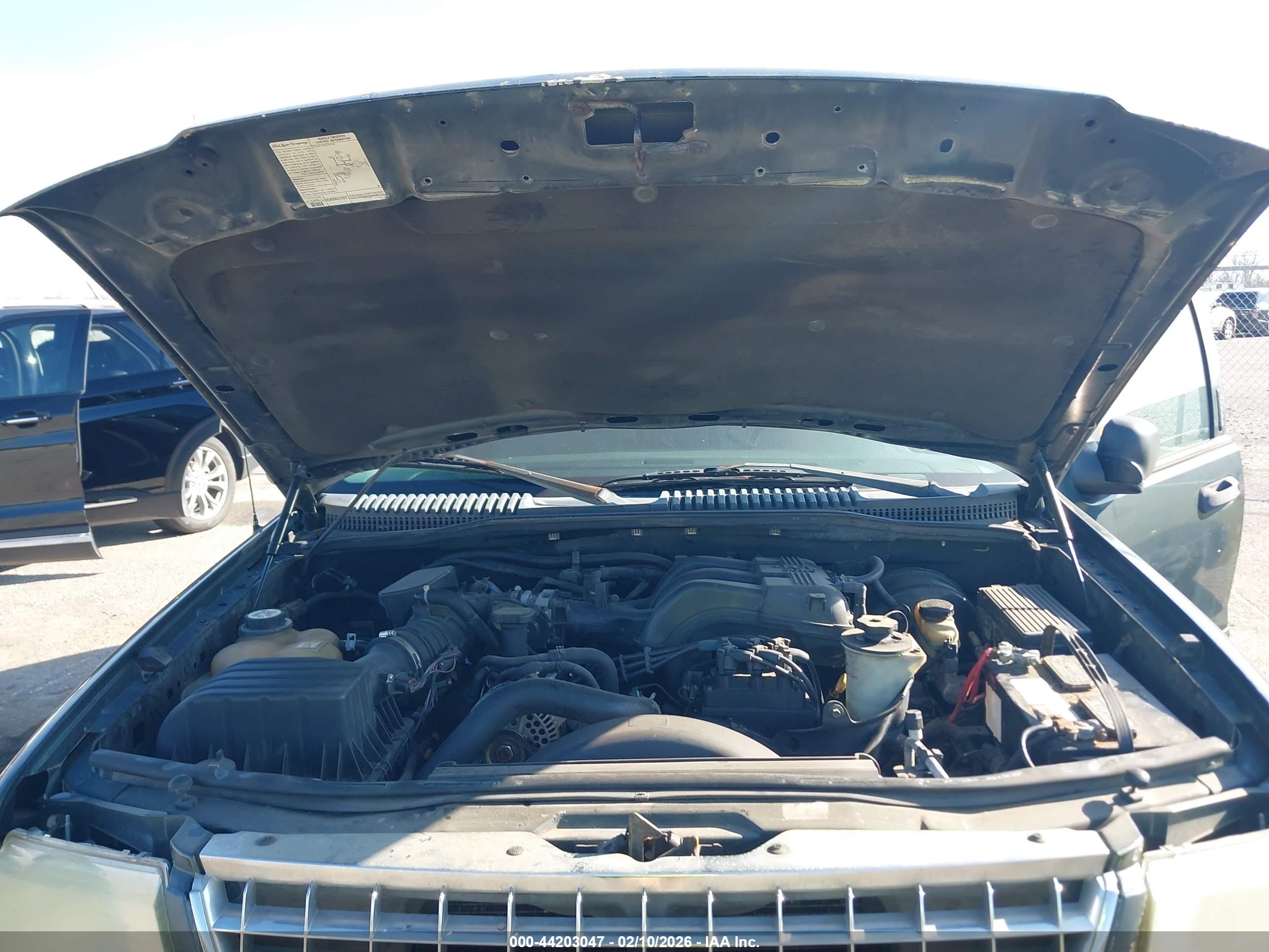 FORD EXPLORER image 10
