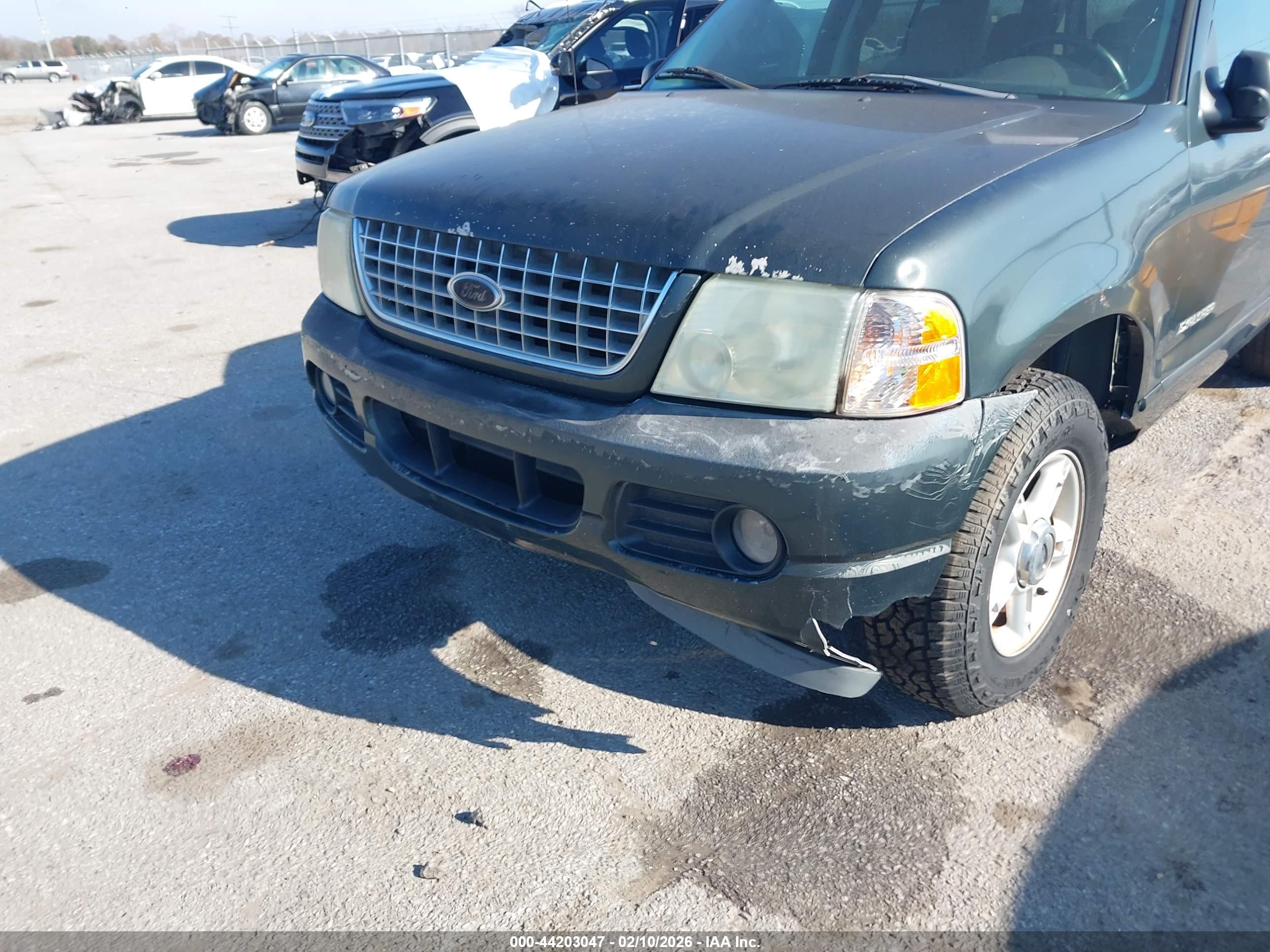 FORD EXPLORER image 6