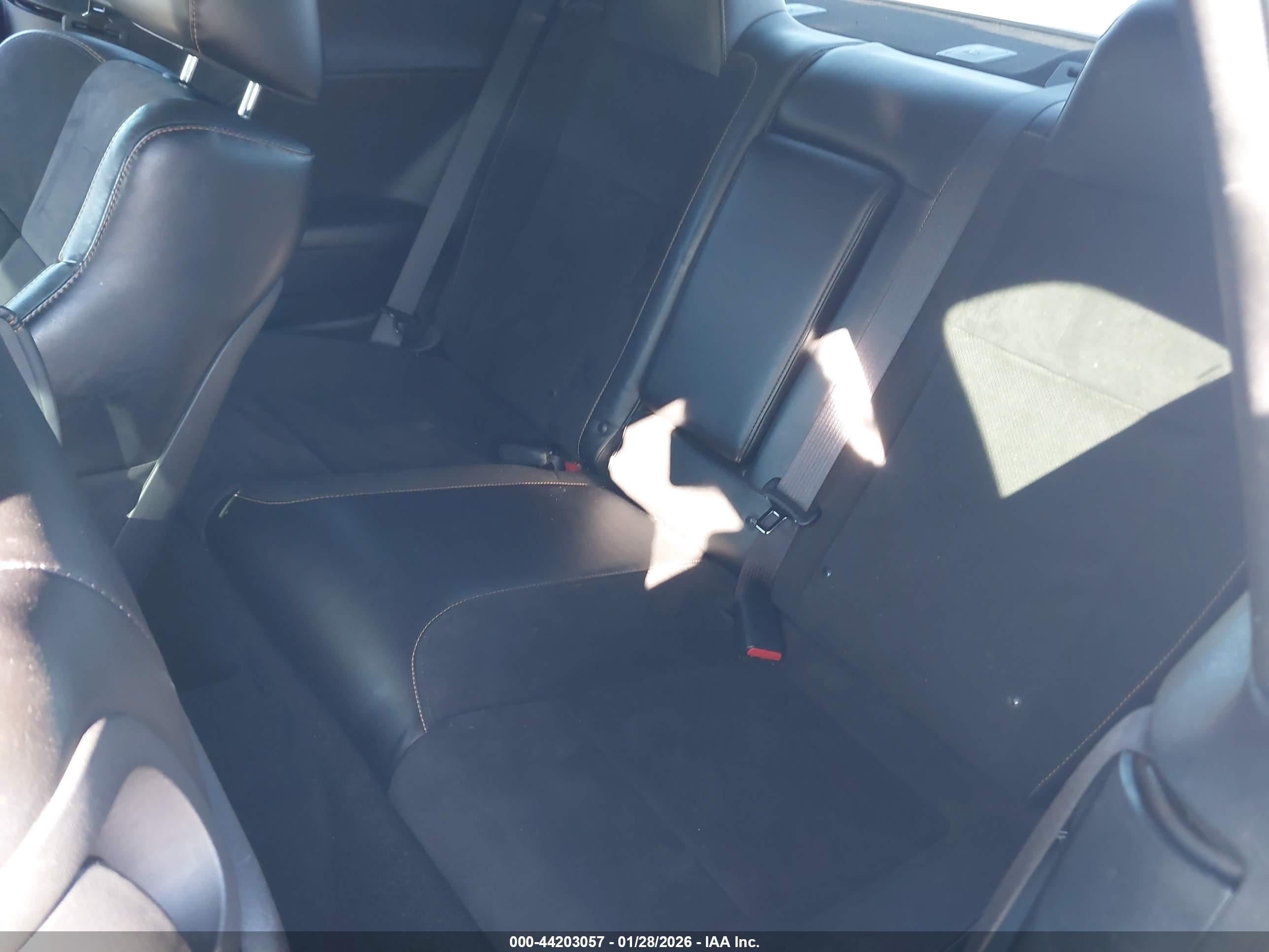DODGE CHALLENGER image 8