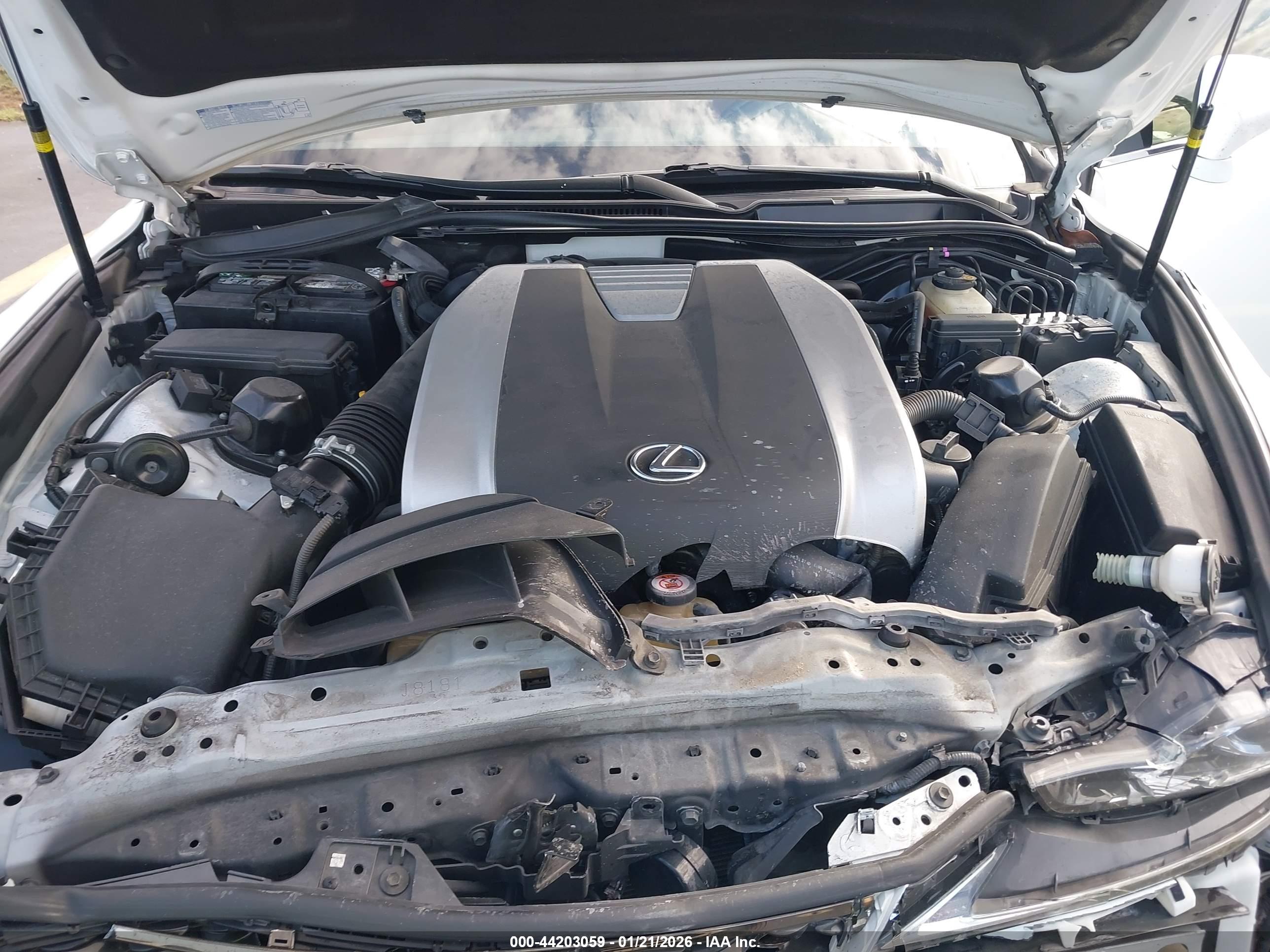 LEXUS IS image 10