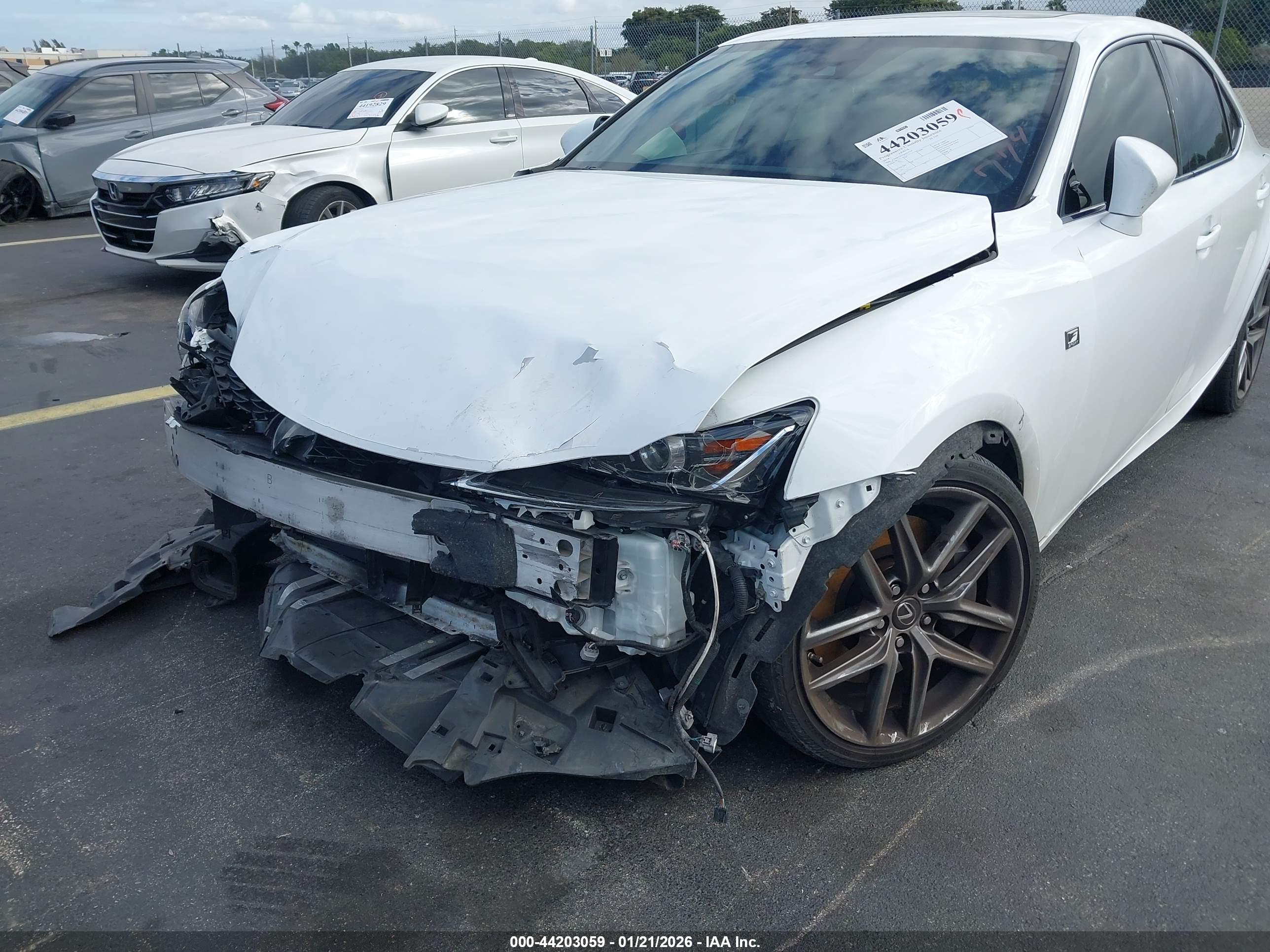 LEXUS IS image 6