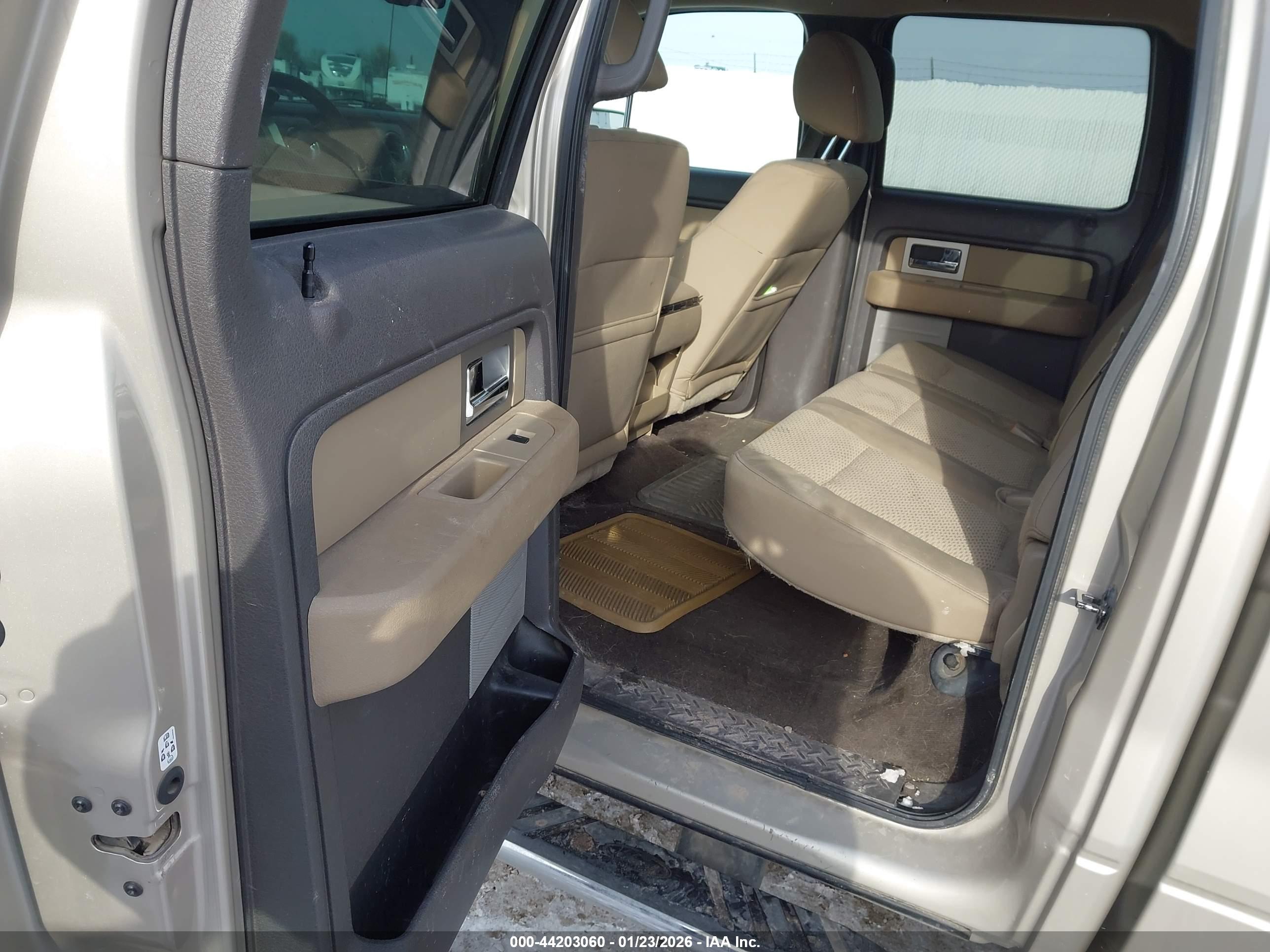 FORD F-150 image 8