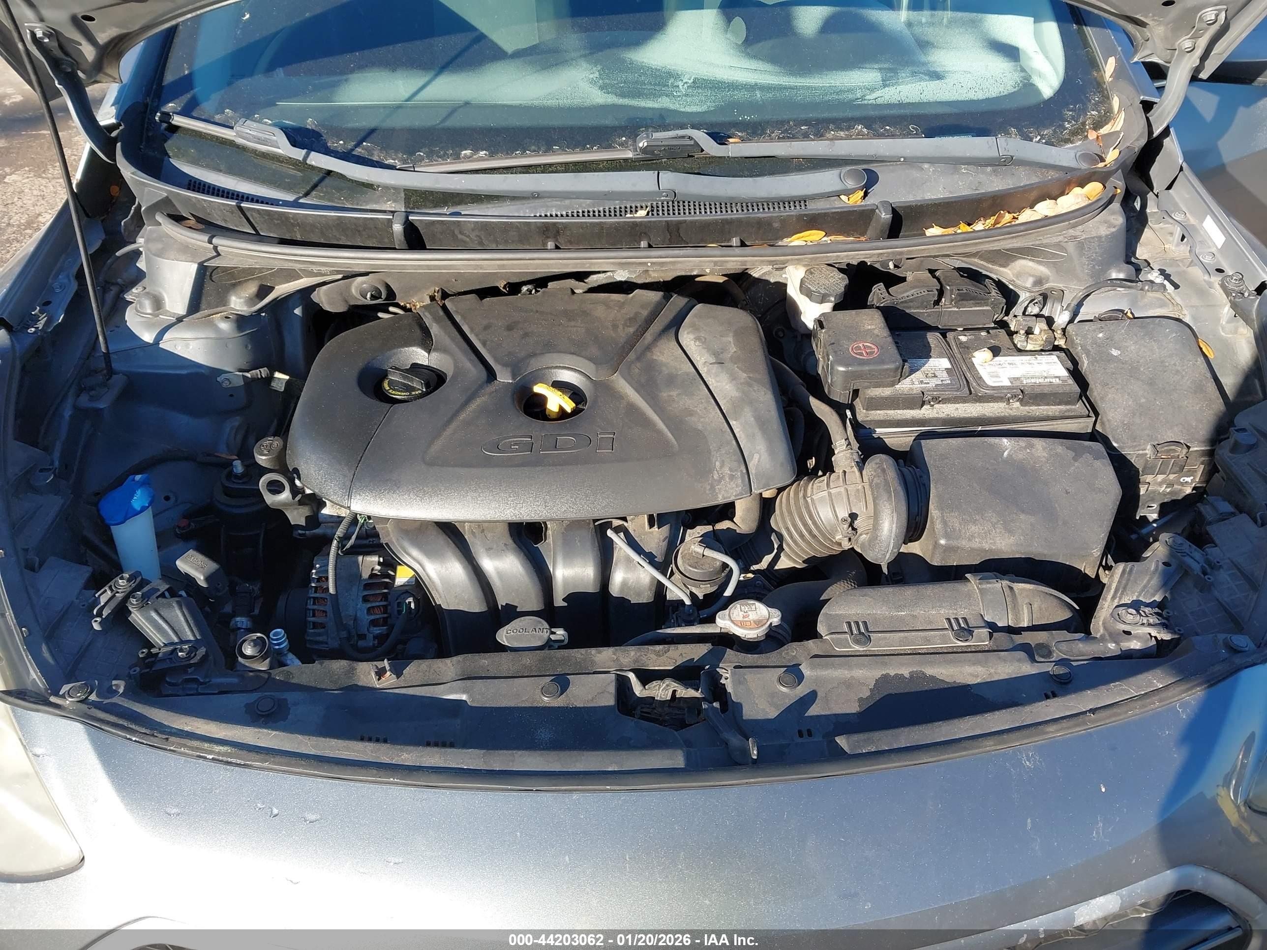 HYUNDAI ELANTRA image 10