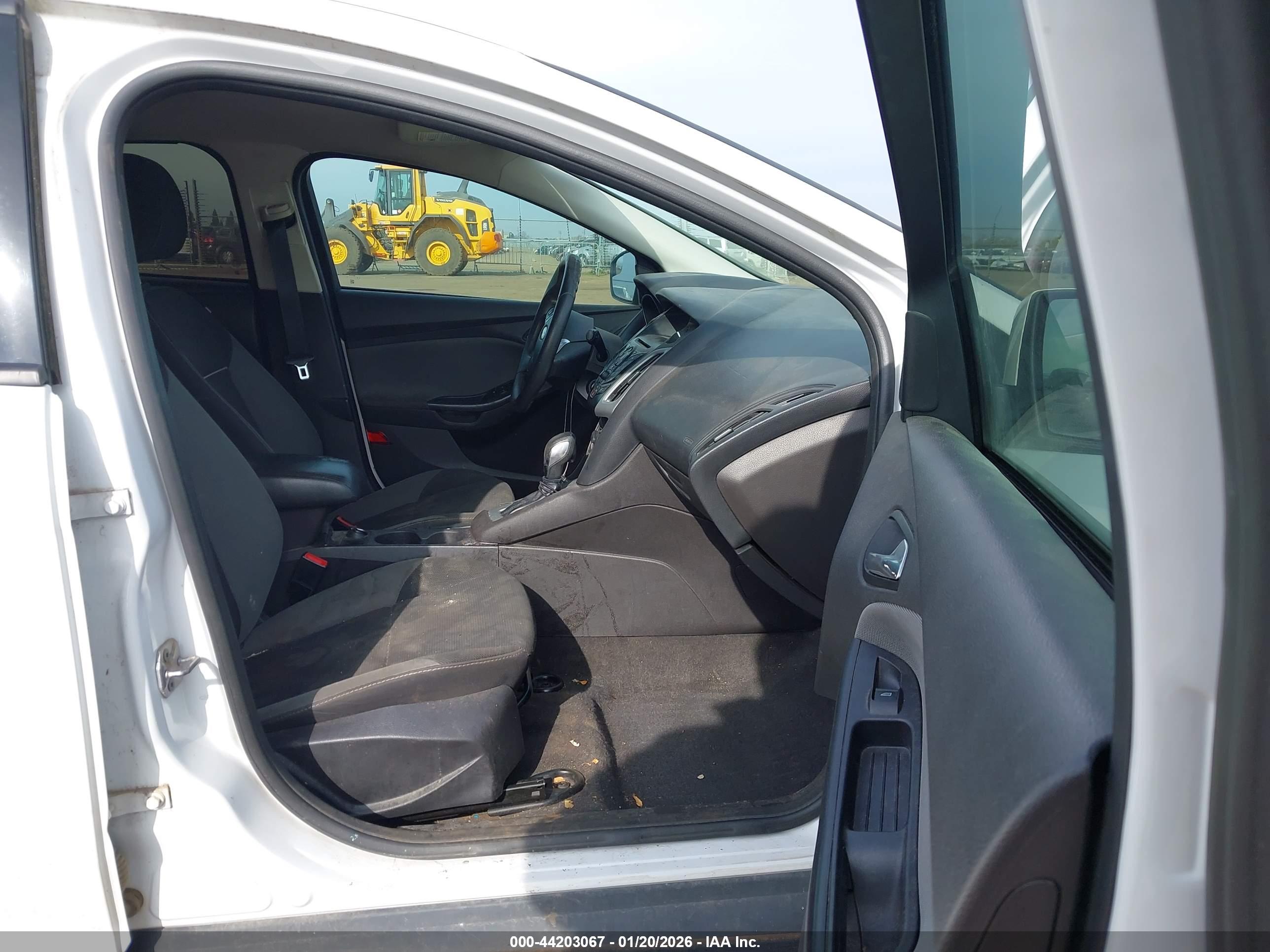 FORD FOCUS image 5