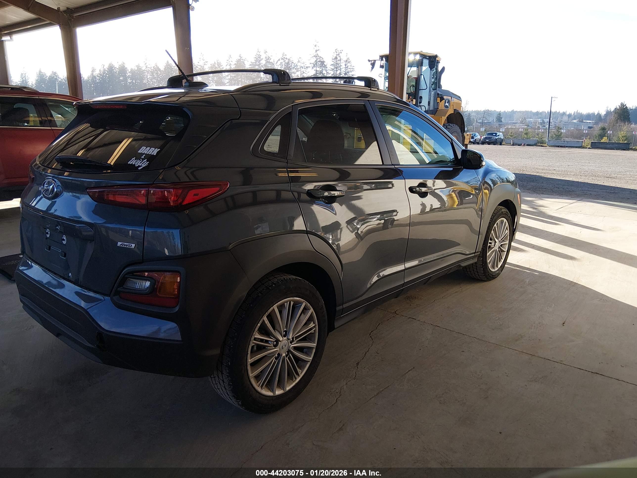 HYUNDAI KONA image 4