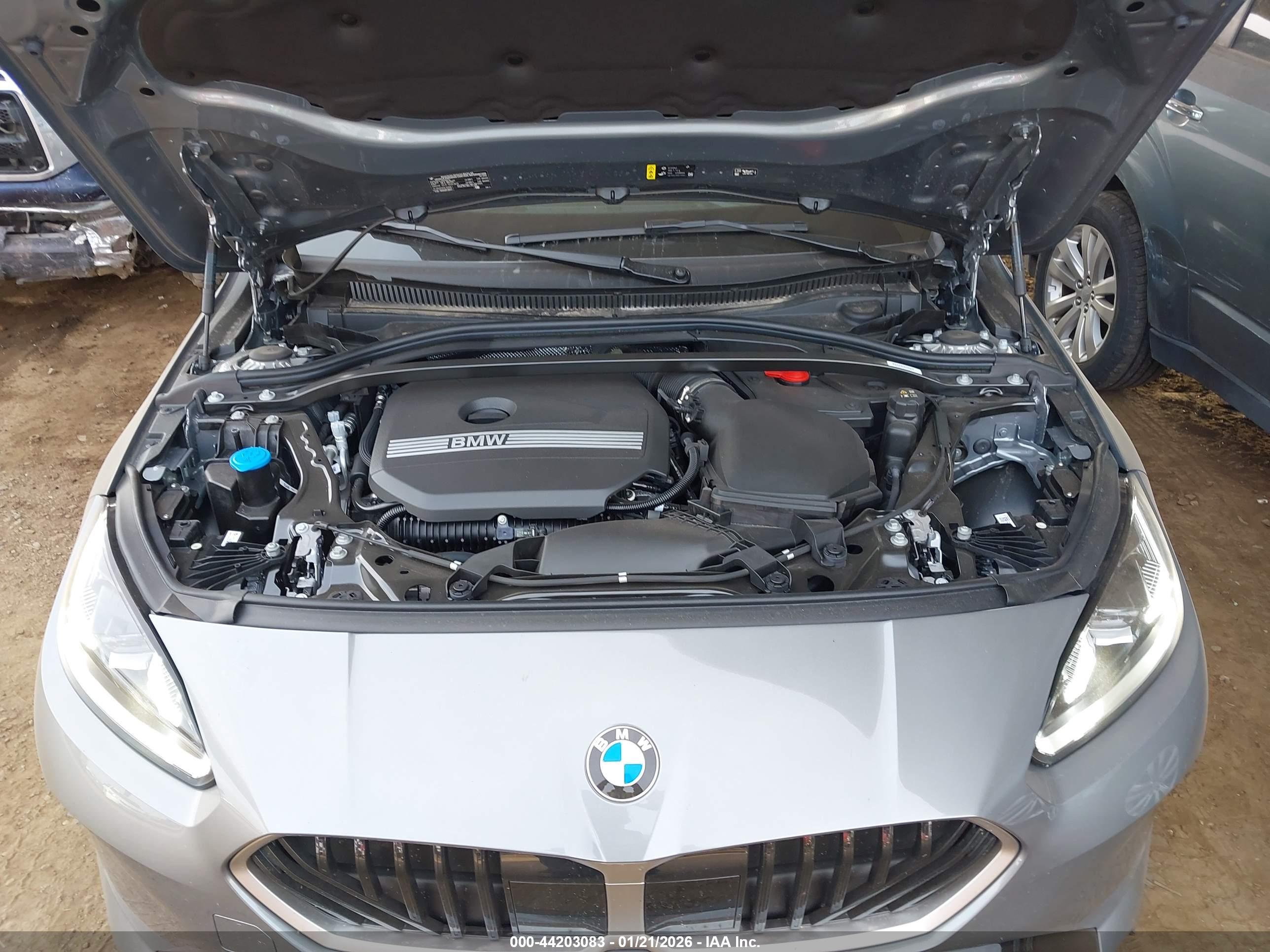 BMW 228 image 10