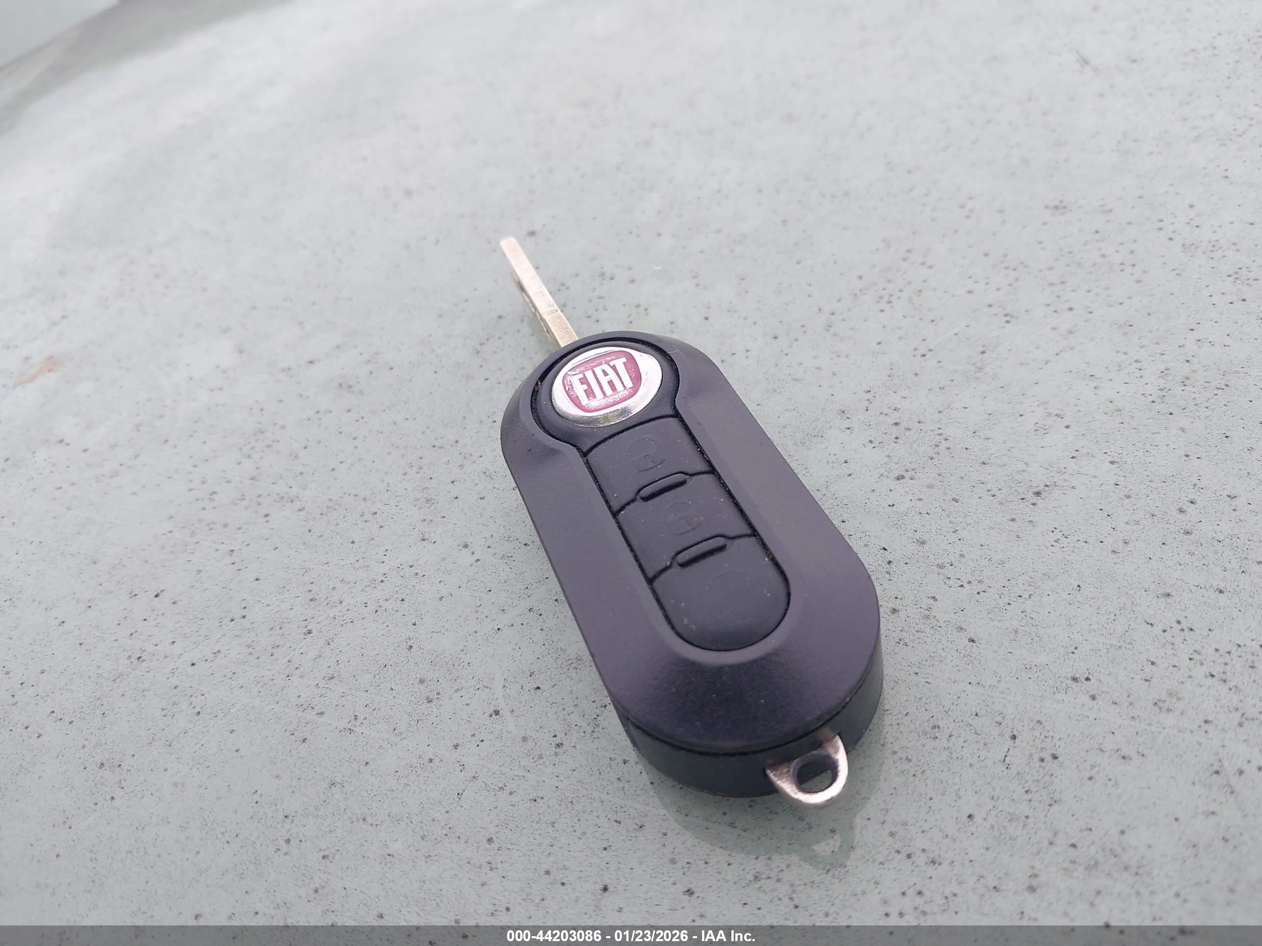 FIAT 500 image 11