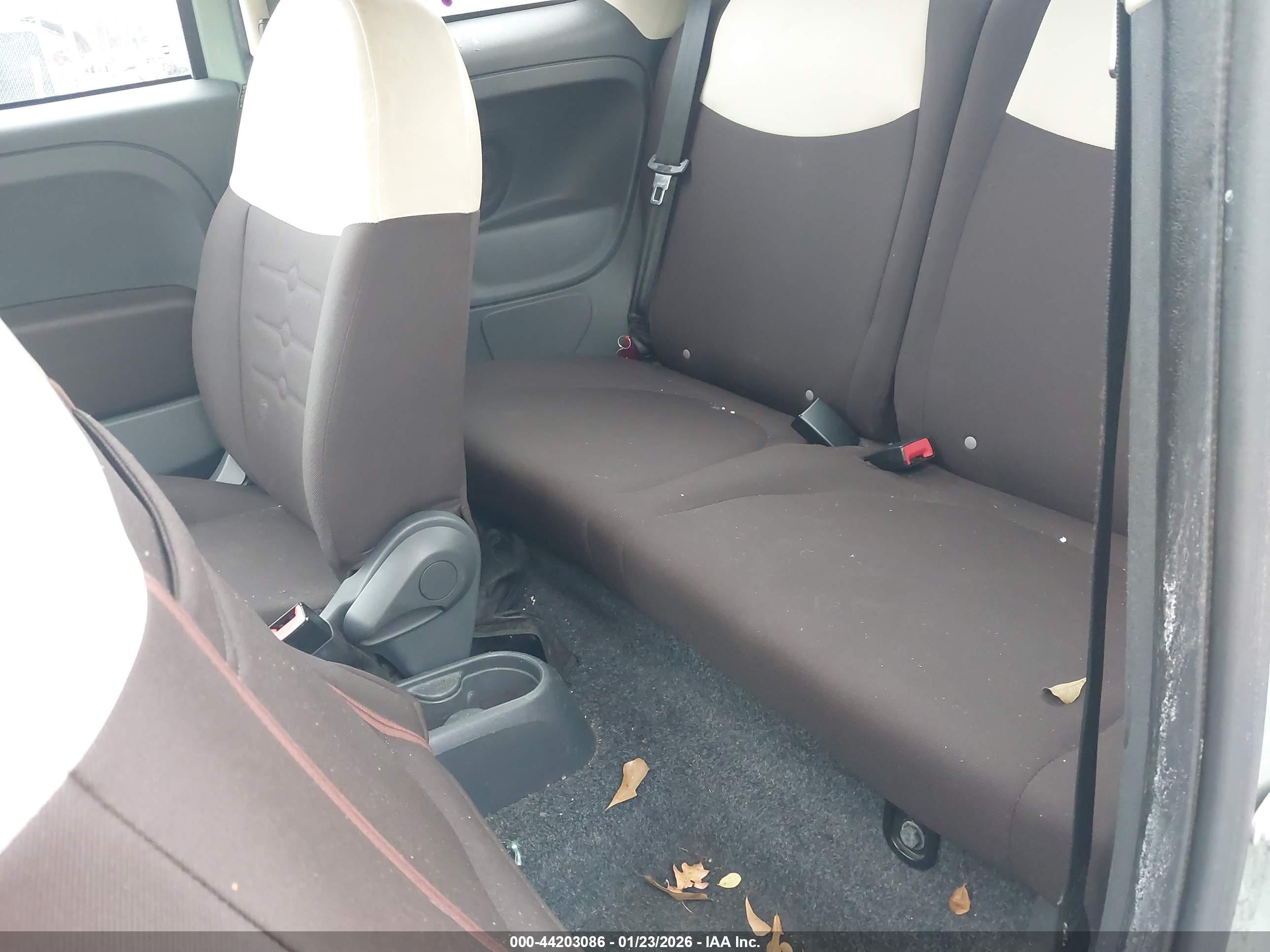 FIAT 500 image 8