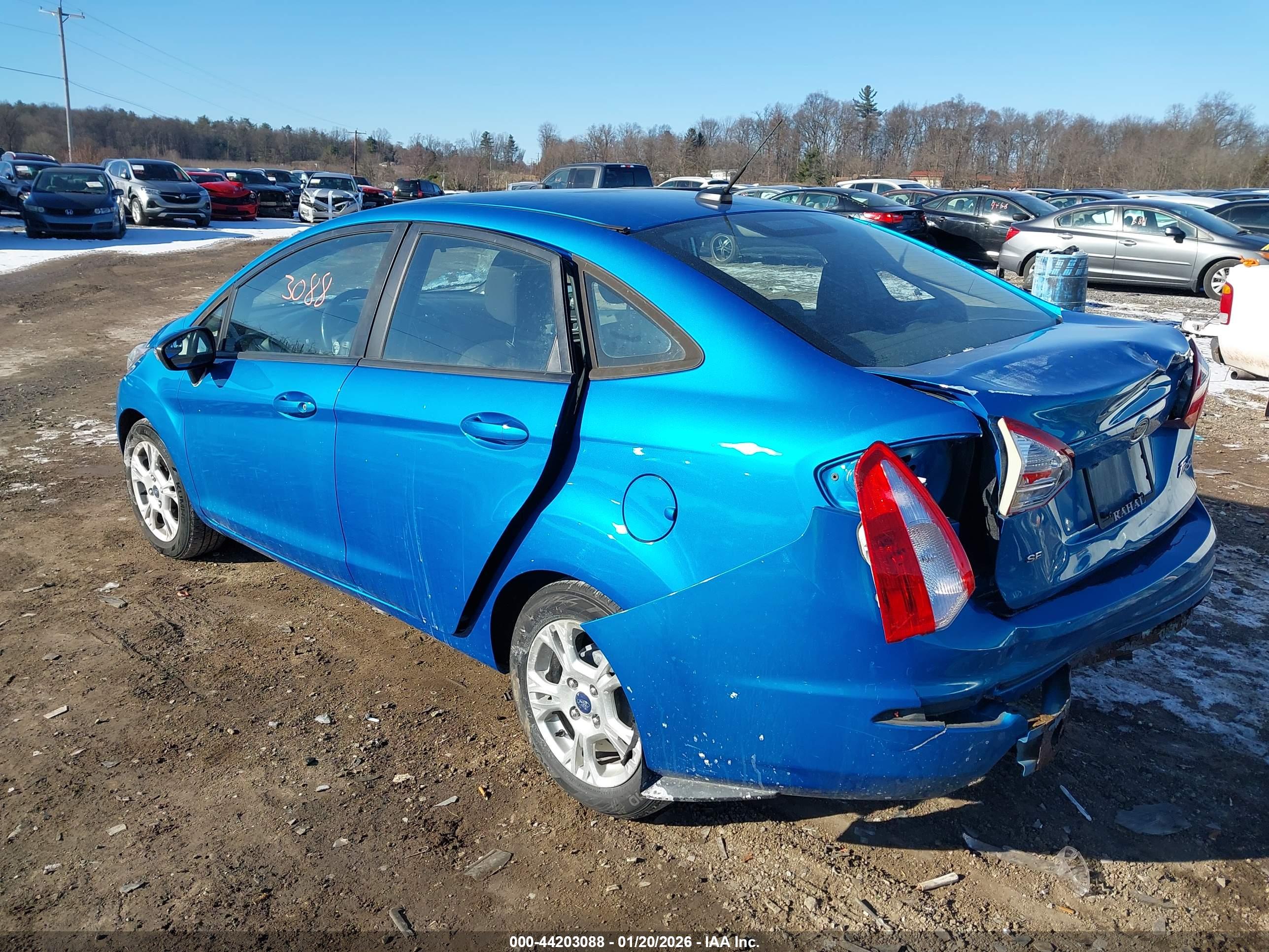 FORD FIESTA image 3