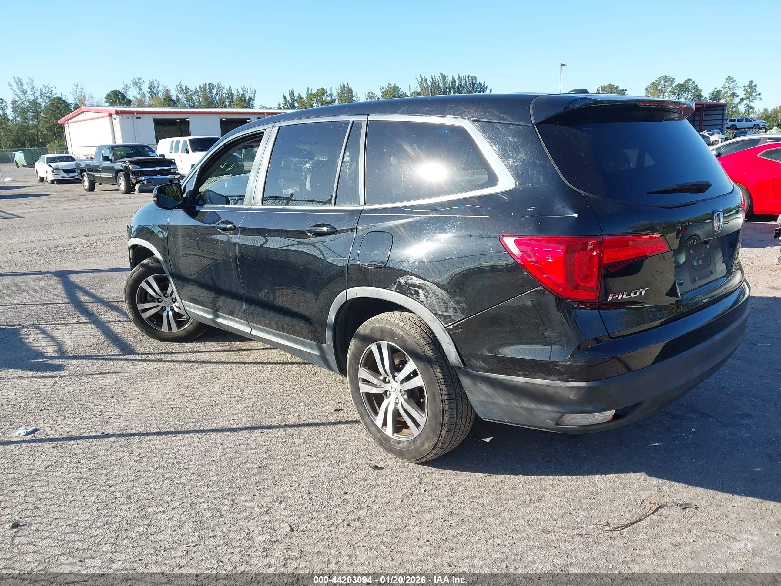 HONDA PILOT image 3