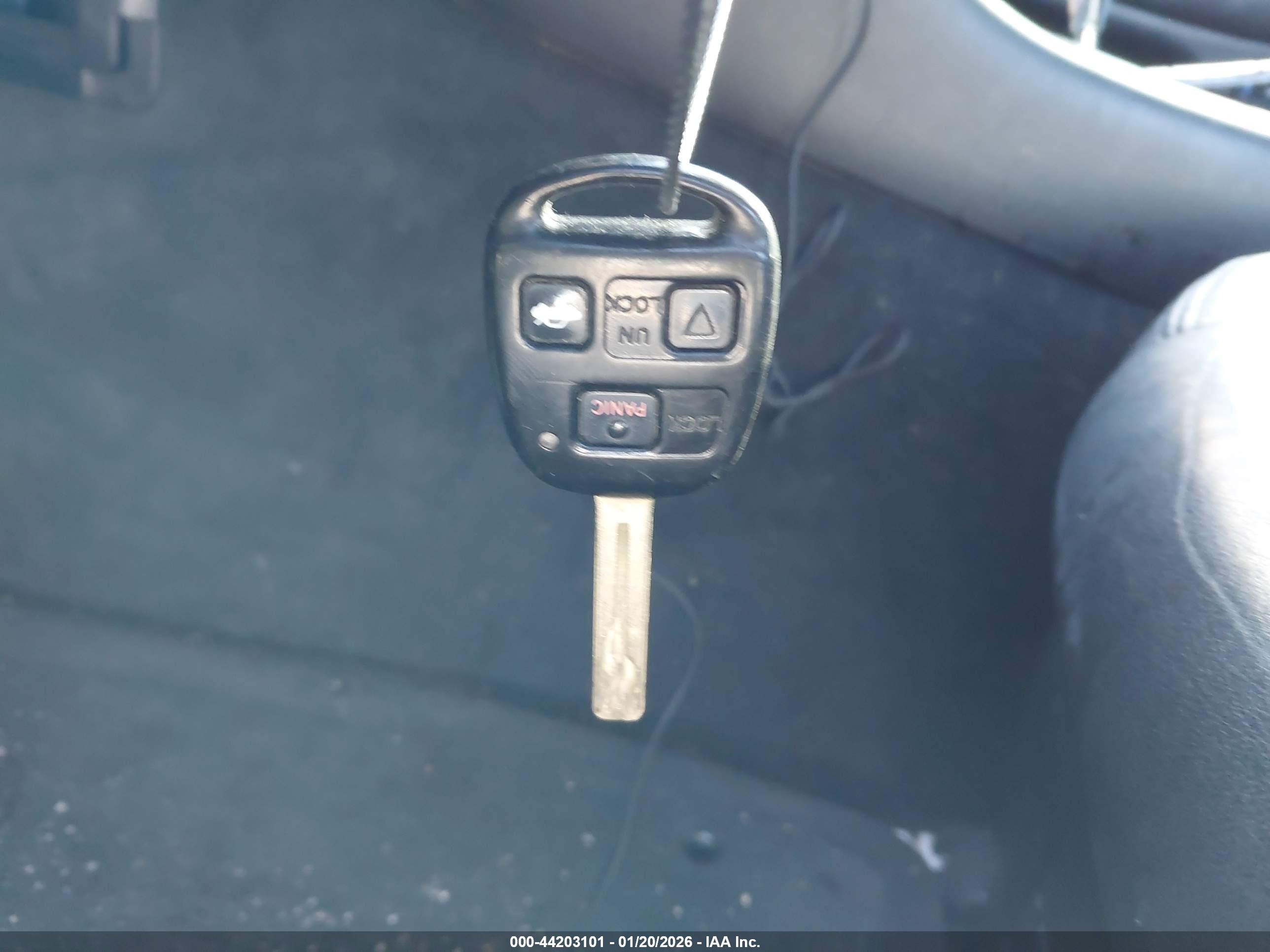 LEXUS LS image 11