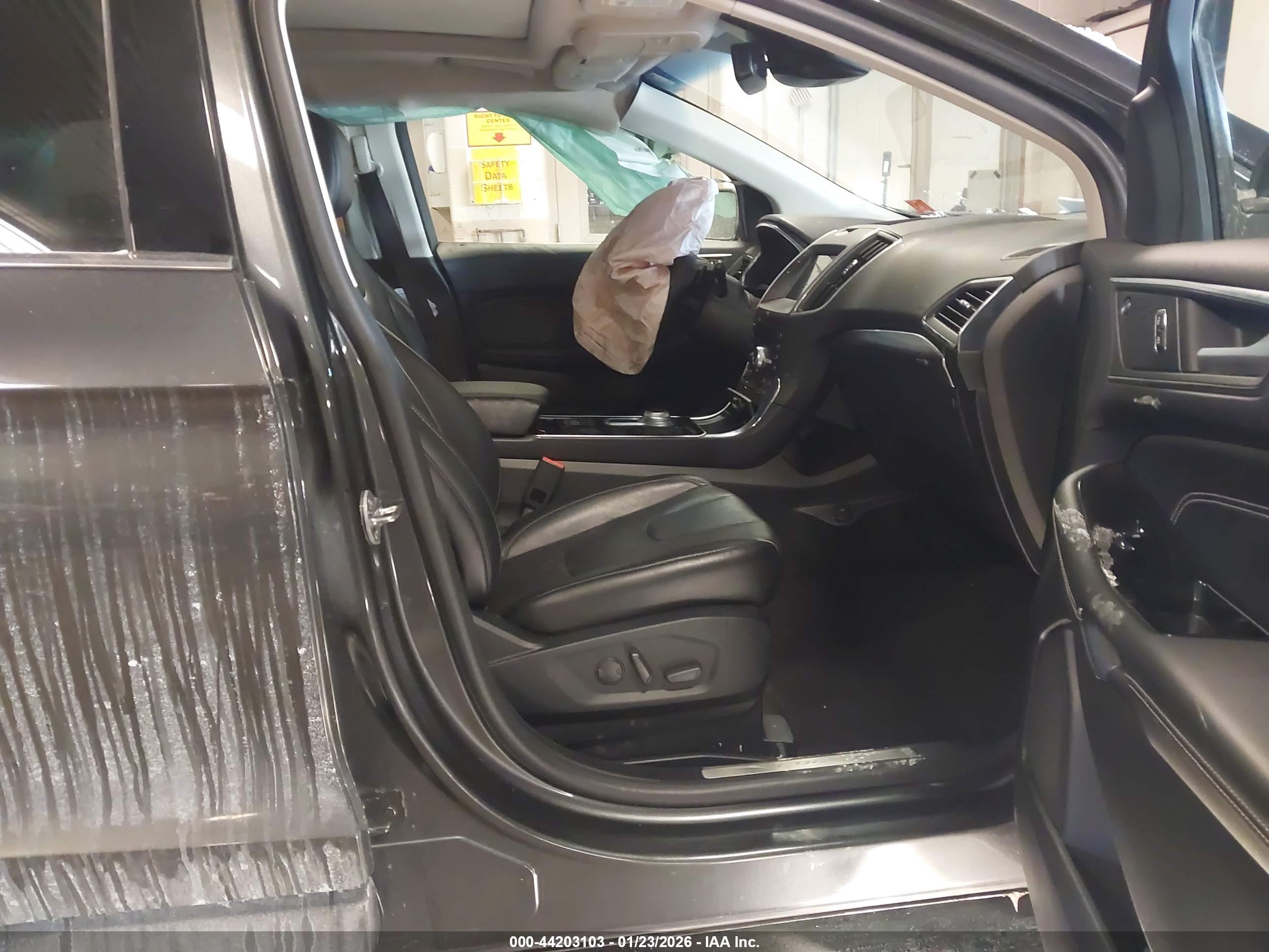 FORD EDGE image 5